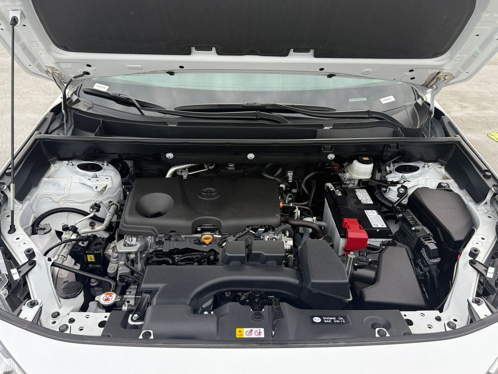 Thumbnail: 2025 Toyota RAV4 - 31