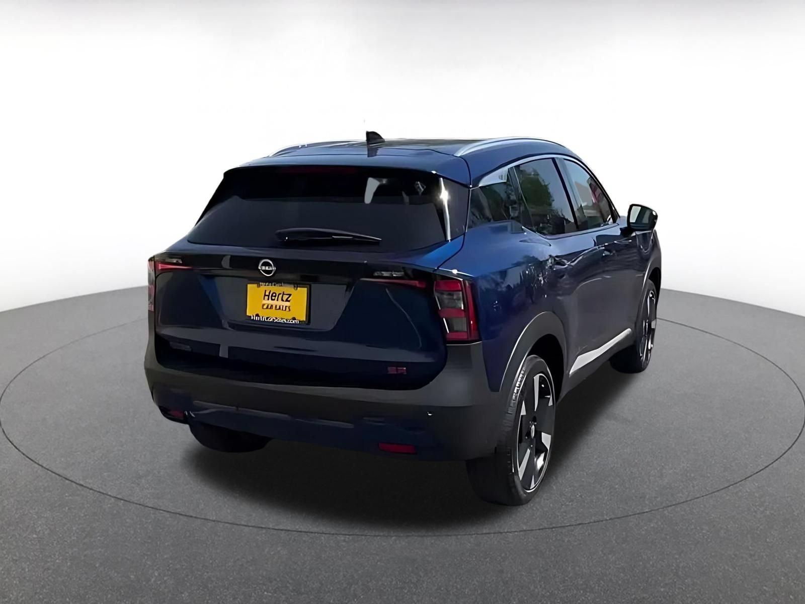 Thumbnail: 2026 Nissan Kicks - 14