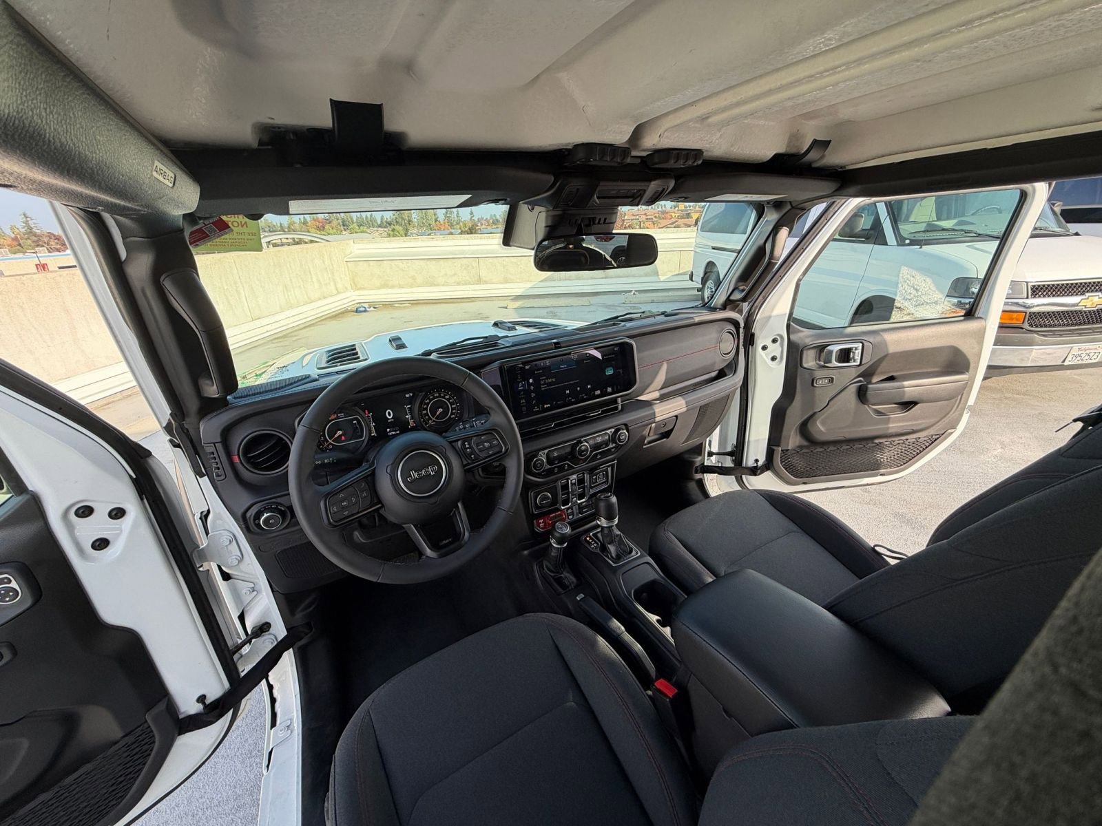 Thumbnail: 2025 Jeep Wrangler - 18