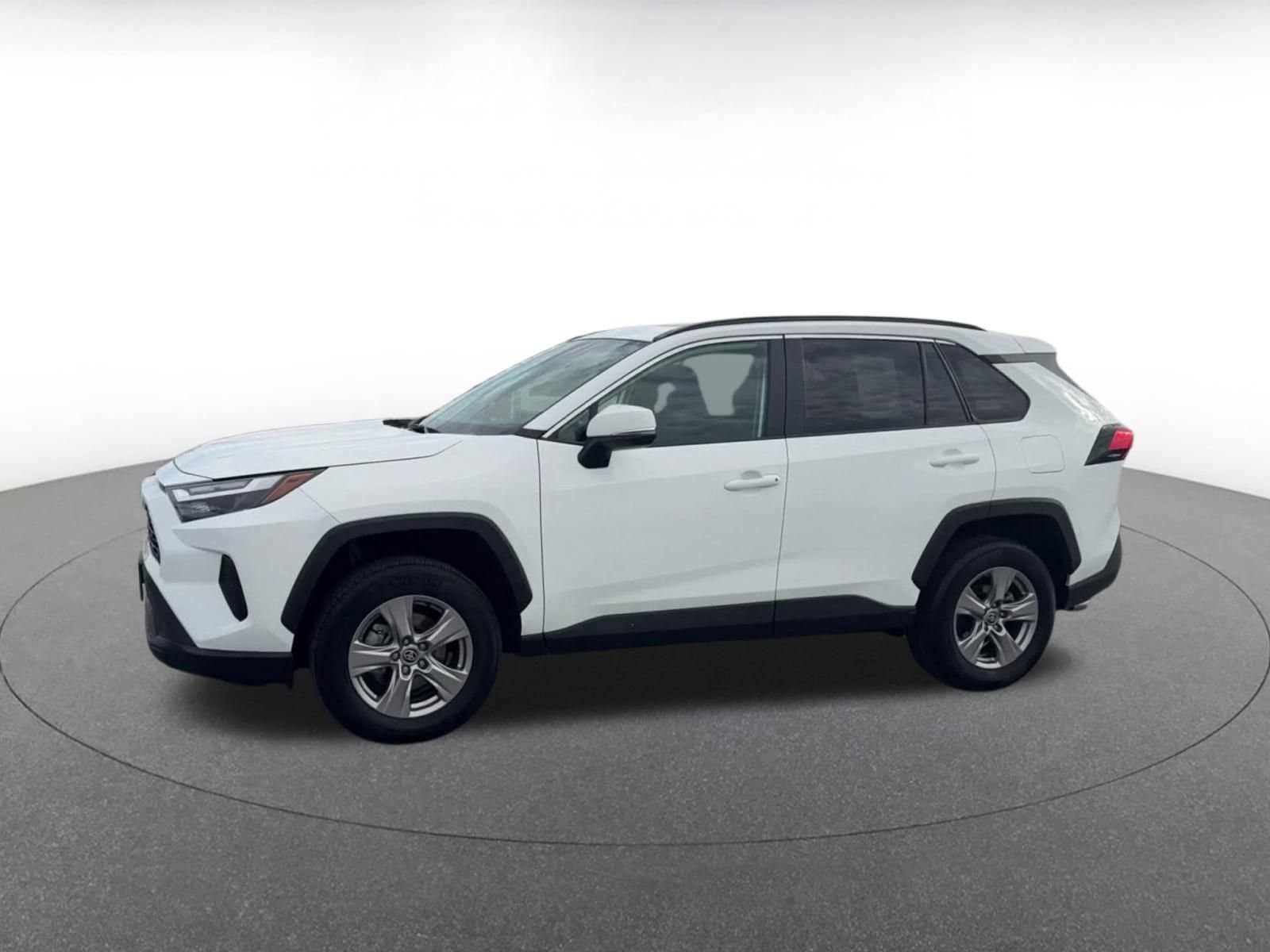 Thumbnail: 2025 Toyota RAV4 - 8
