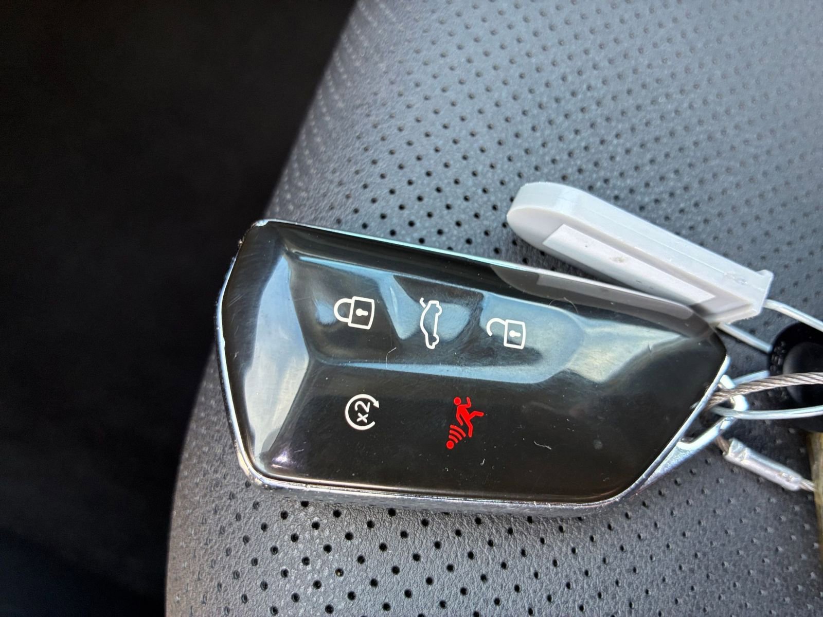 Thumbnail: 2024 Volkswagen Atlas - 21