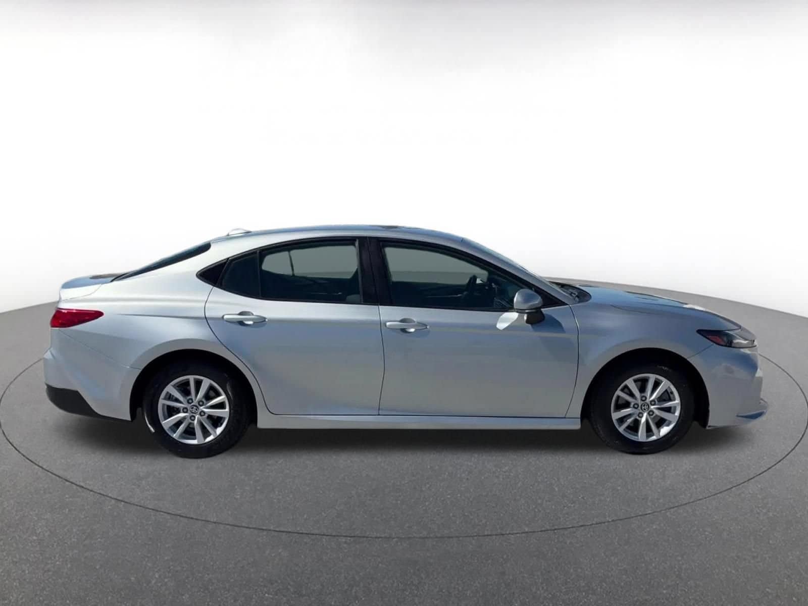 Thumbnail: 2025 Toyota Camry - 16