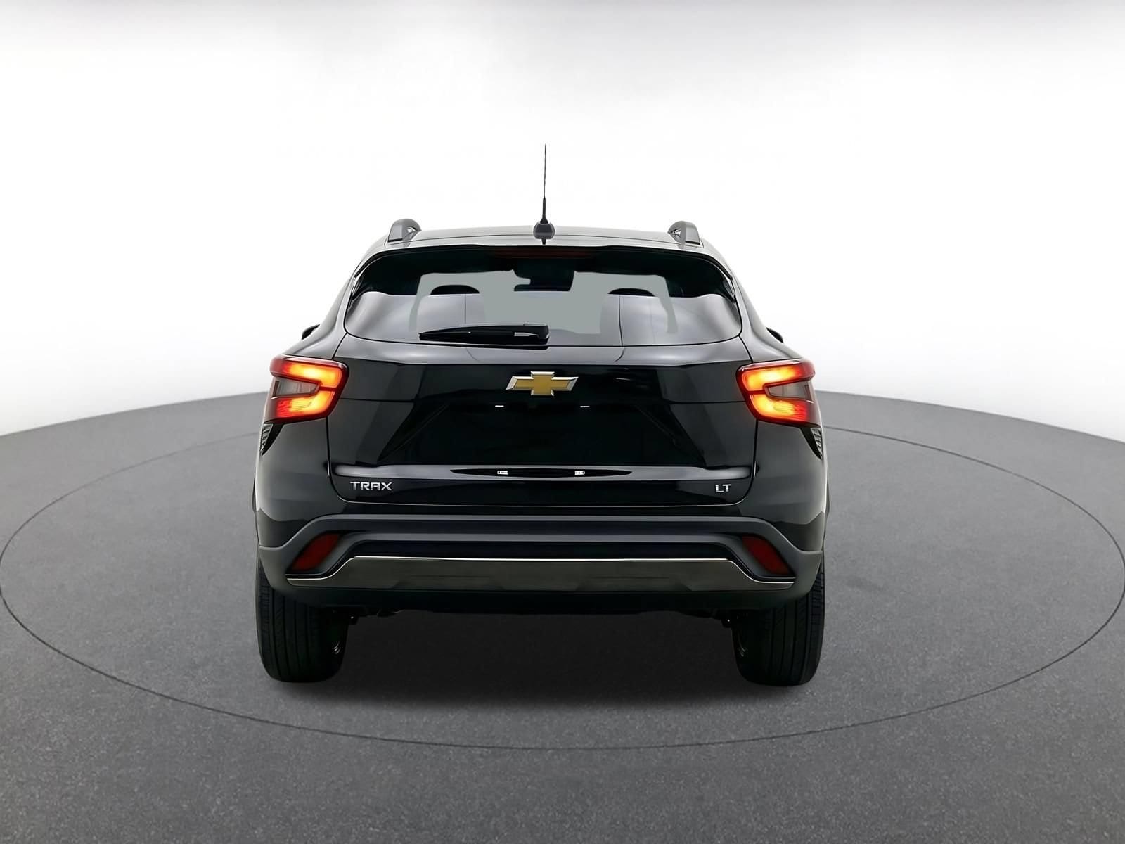 Thumbnail: 2025 Chevrolet Trax - 8