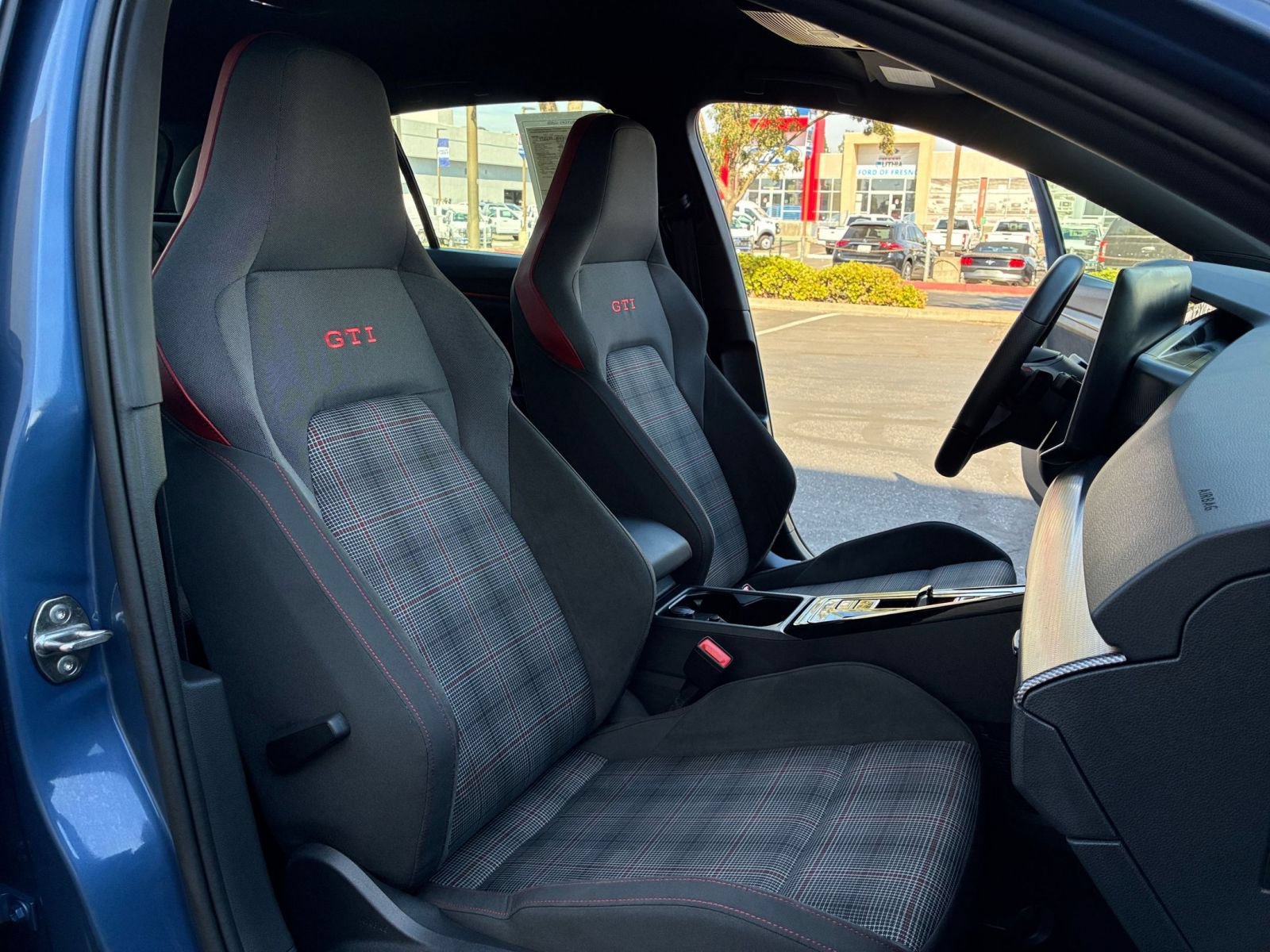 Thumbnail: 2026 Volkswagen Golf - 32