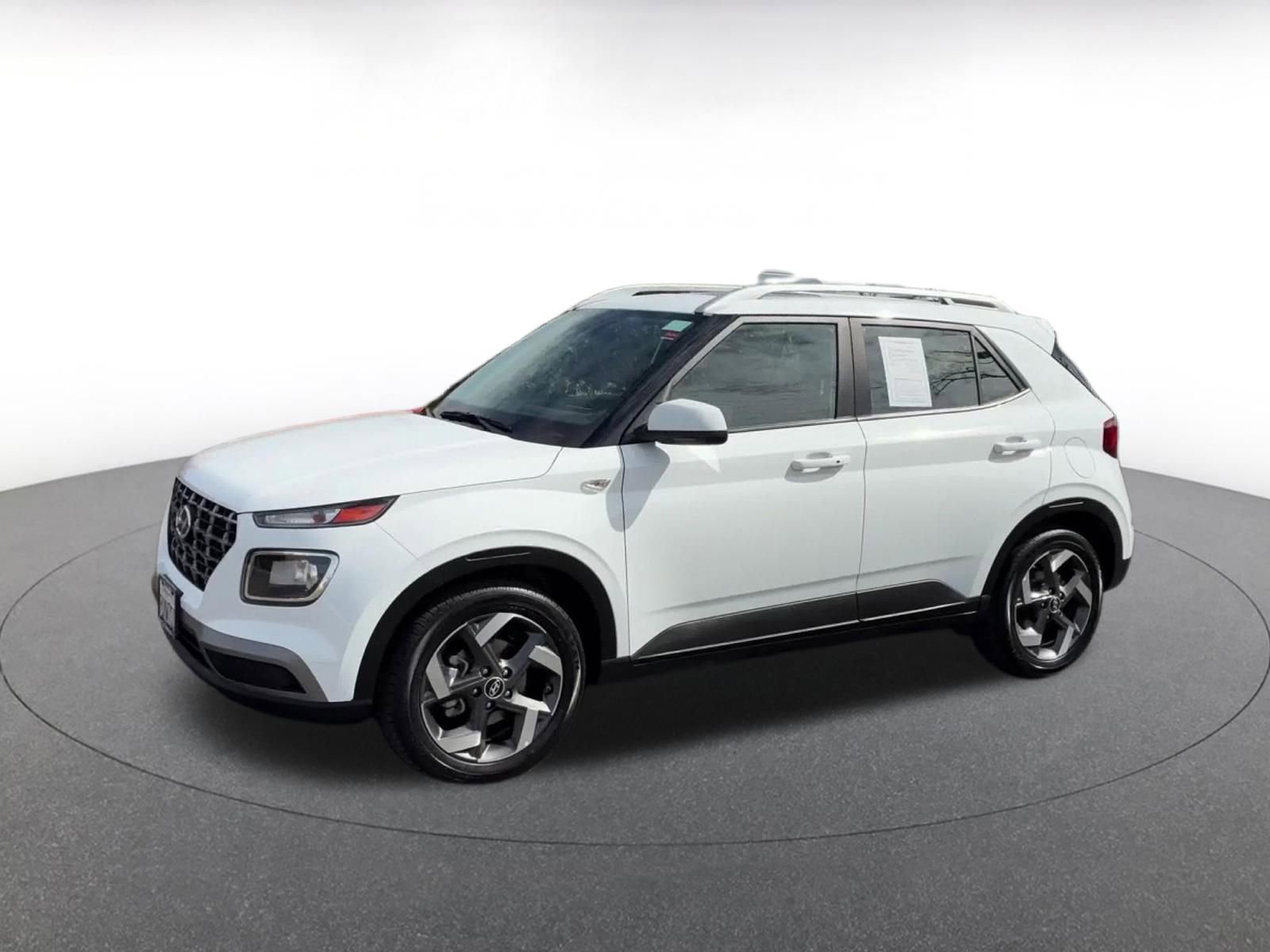 Thumbnail: 2025 Hyundai Venue - 8