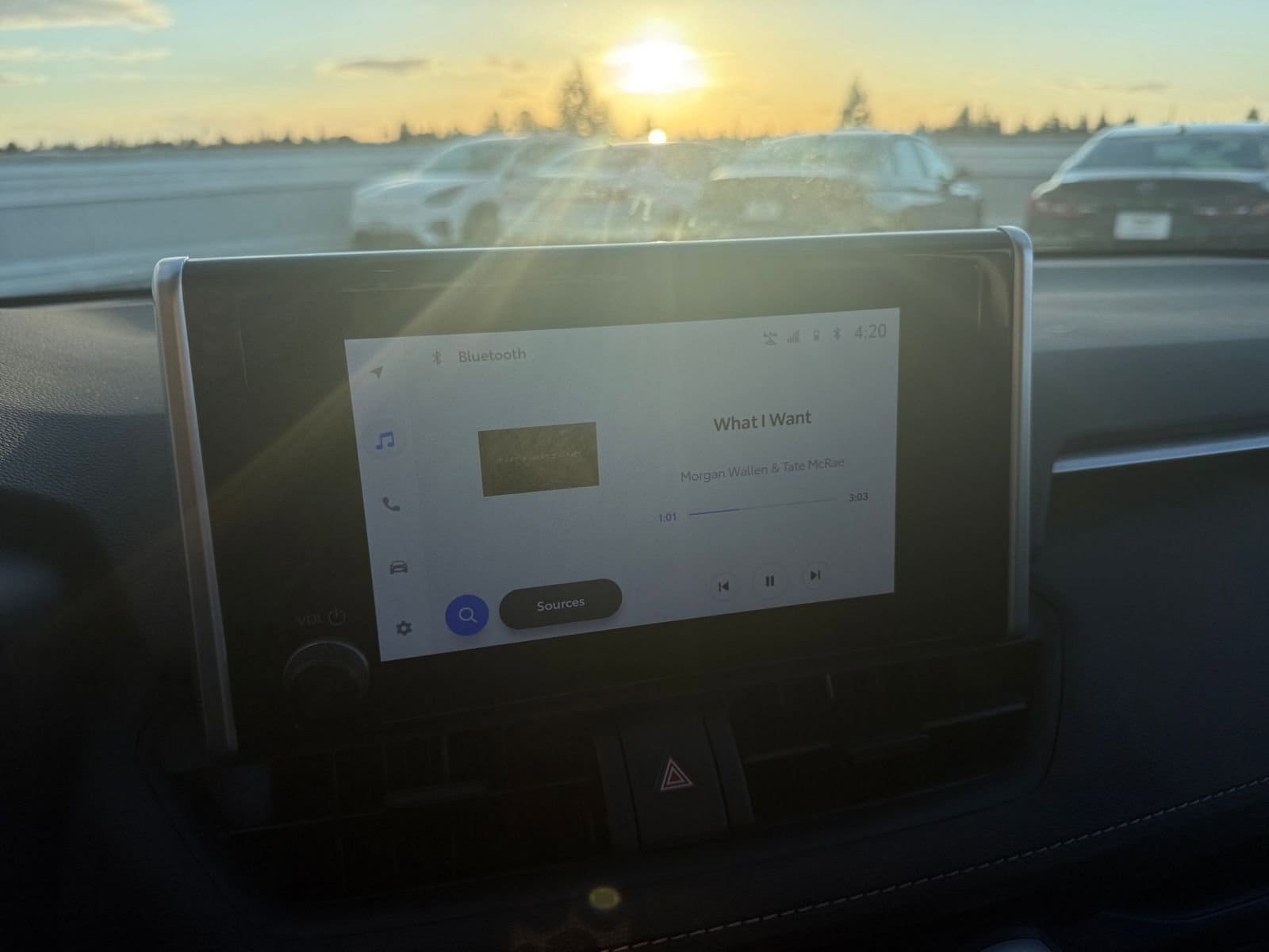 Thumbnail: 2025 Toyota RAV4 - 21