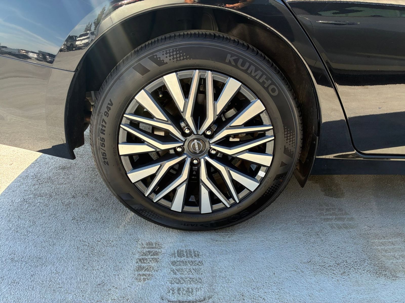 Thumbnail: 2025 Nissan Altima - 30