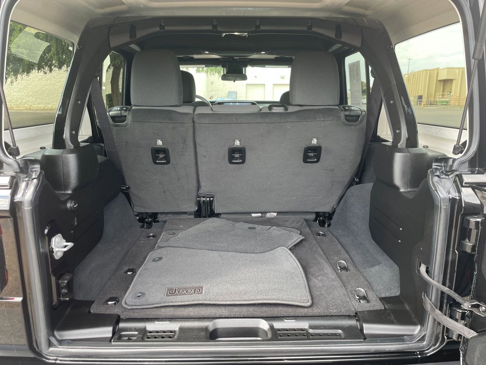 Thumbnail: 2025 Jeep Wrangler - 30