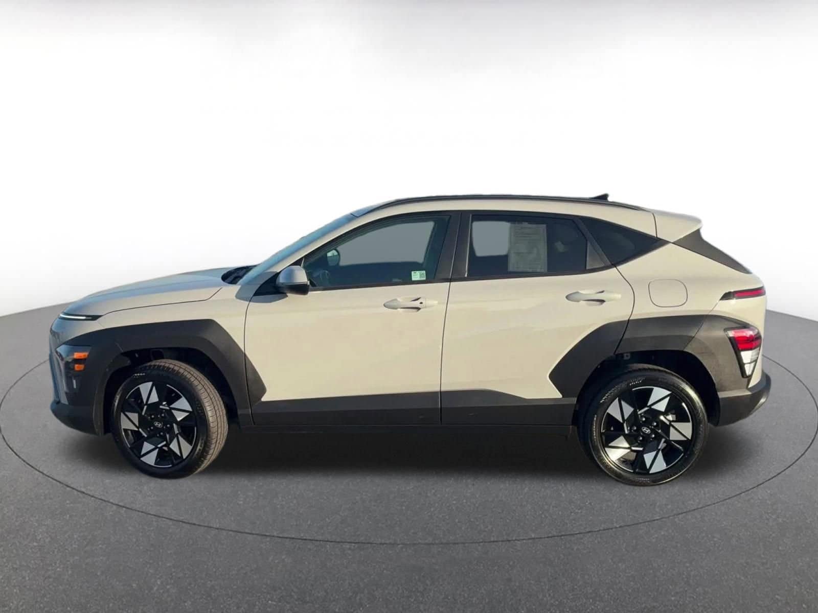 Thumbnail: 2025 Hyundai Kona - 9