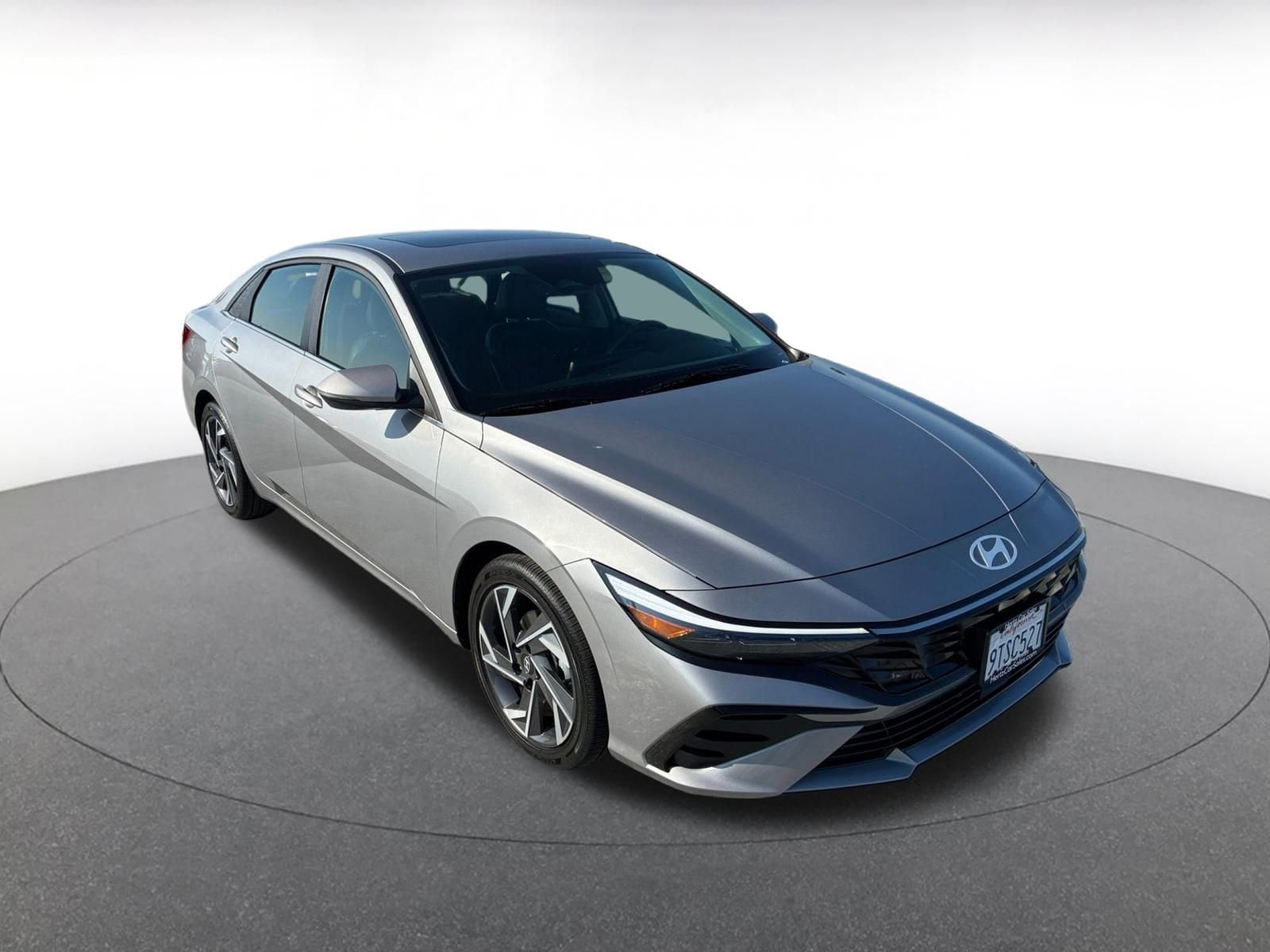 Thumbnail: 2025 Hyundai Elantra - 1