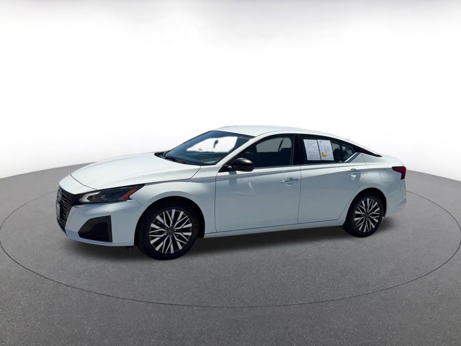 Thumbnail: 2025 Nissan Altima - 8