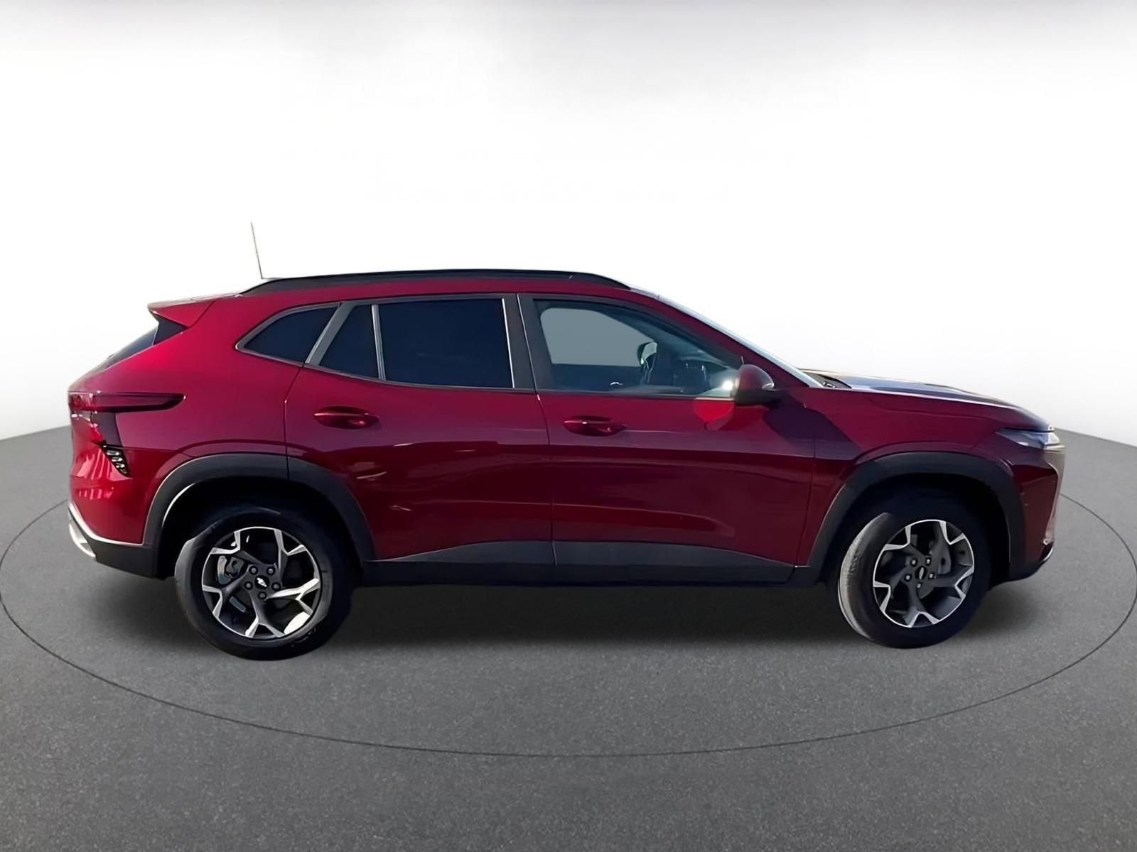 Thumbnail: 2025 Chevrolet Trax - 15