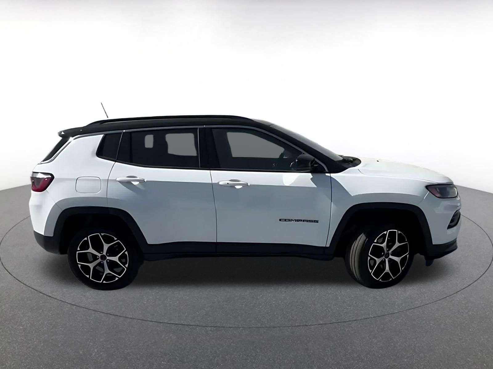 Thumbnail: 2025 Jeep Compass - 14