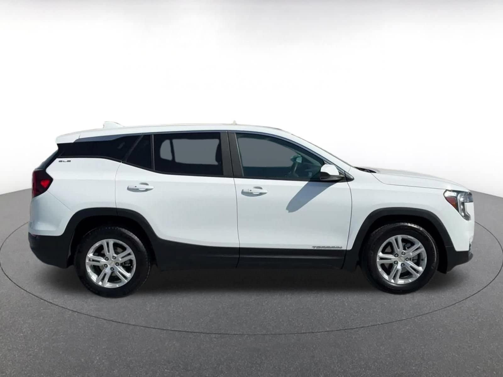 Thumbnail: 2024 GMC Terrain - 15