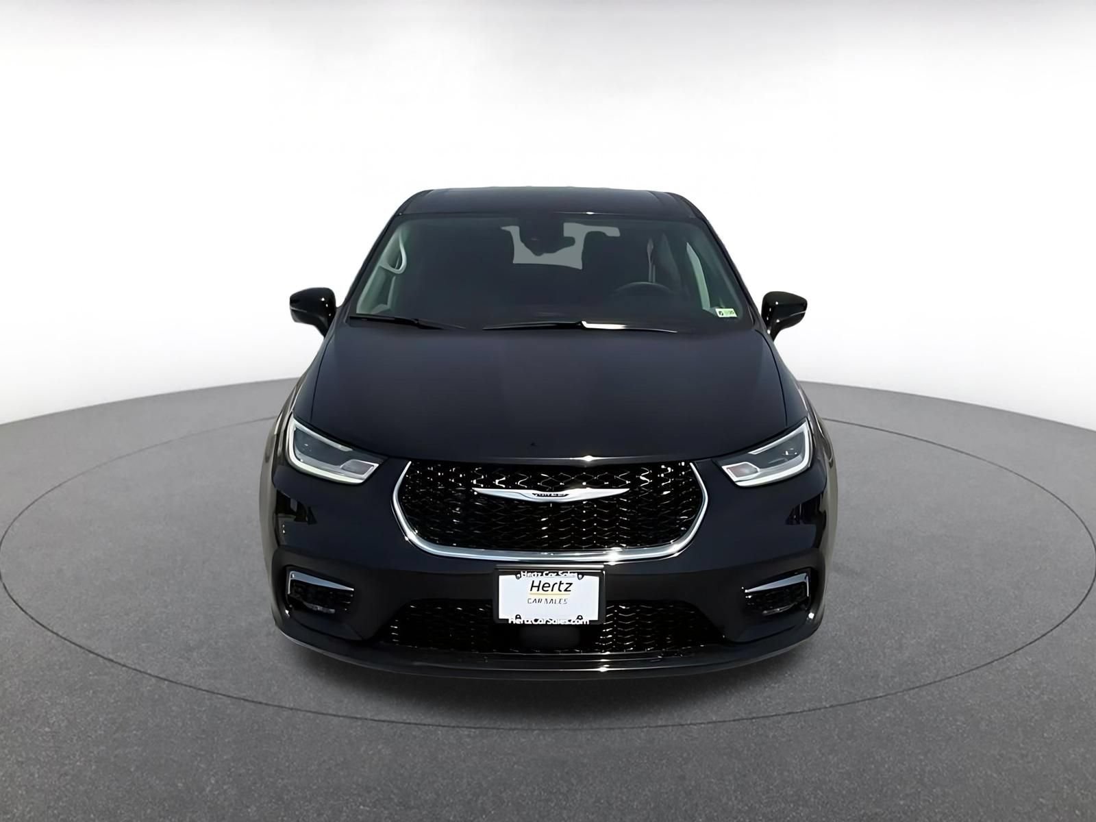 Thumbnail: 2024 Chrysler Pacifica - 4
