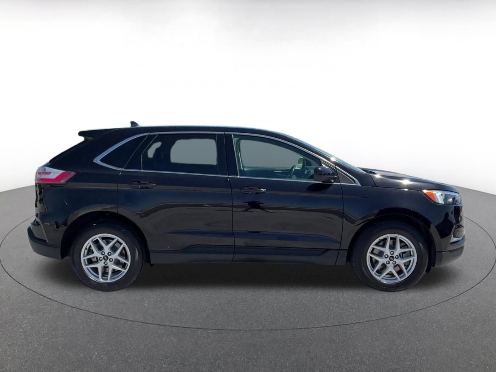 Thumbnail: 2024 Ford Edge - 16