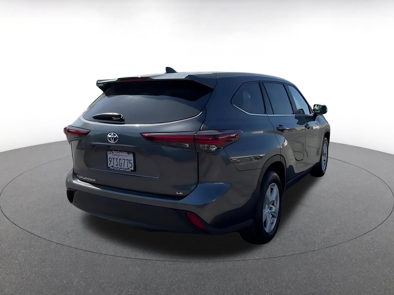 Thumbnail: 2025 Toyota Highlander - 14