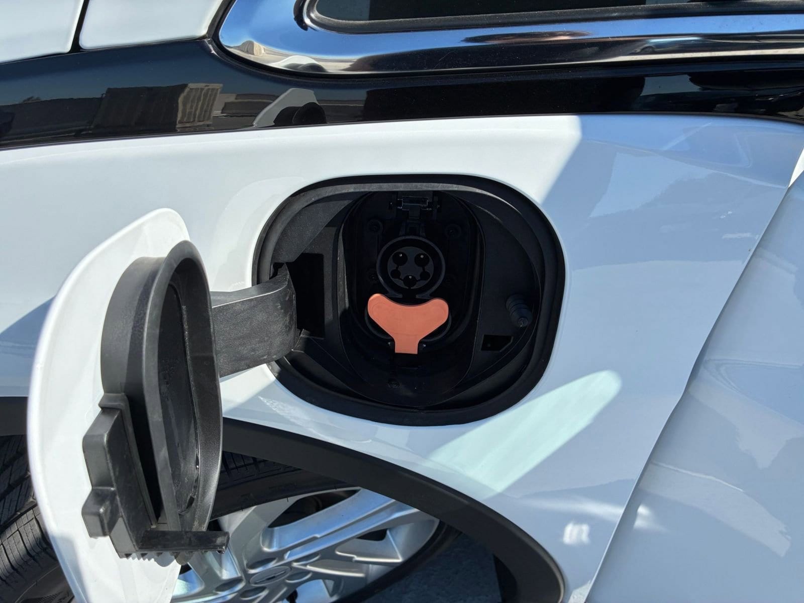 Thumbnail: 2023 Chevrolet Bolt EV - 23