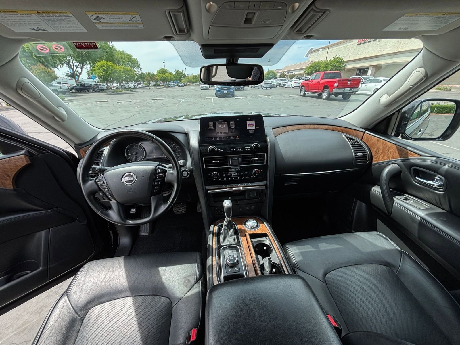 2023 Nissan Armada SL 34