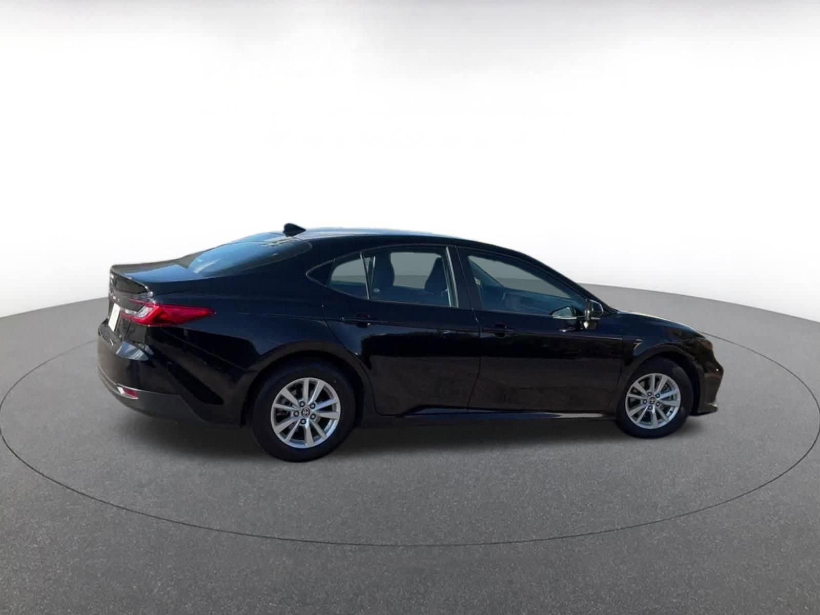 Thumbnail: 2025 Toyota Camry - 15