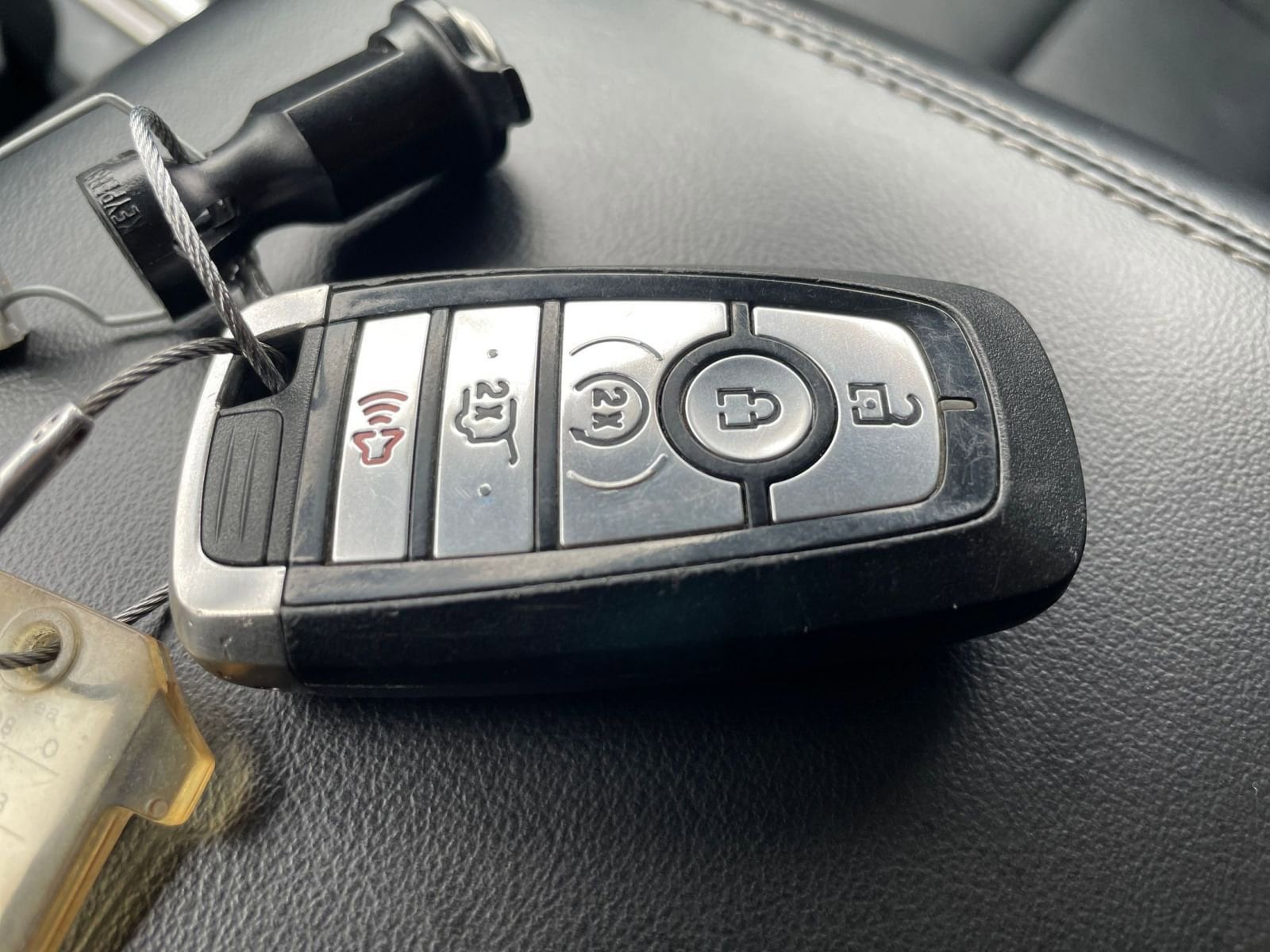 Thumbnail: 2023 Ford Explorer - 22