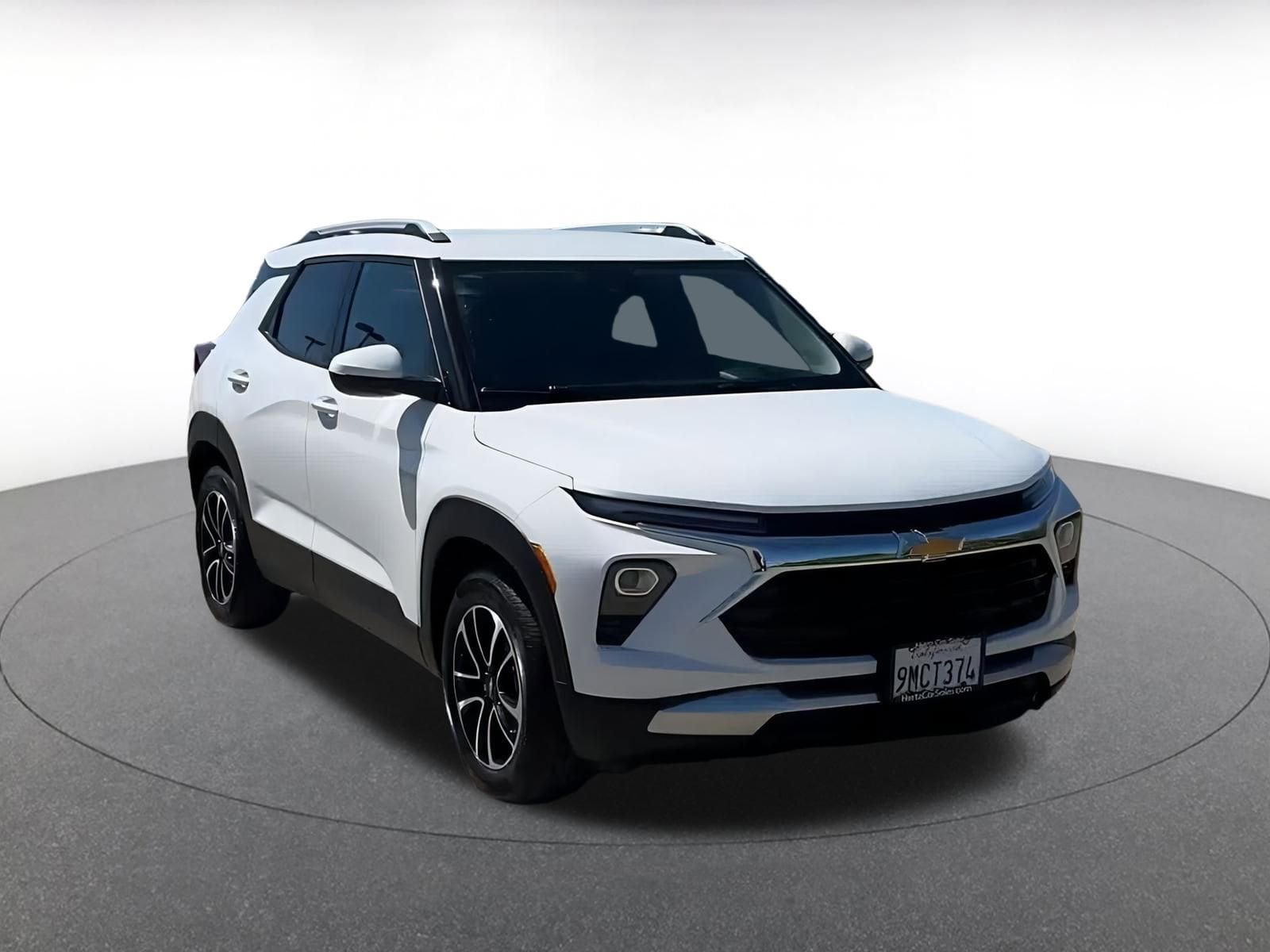 Thumbnail: 2024 Chevrolet TrailBlazer - 3