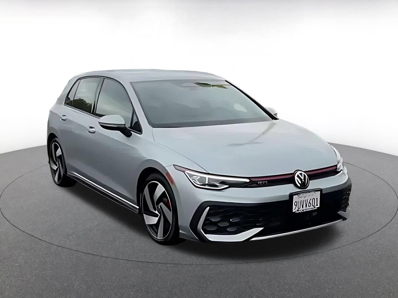 Thumbnail: 2026 Volkswagen Golf - 2