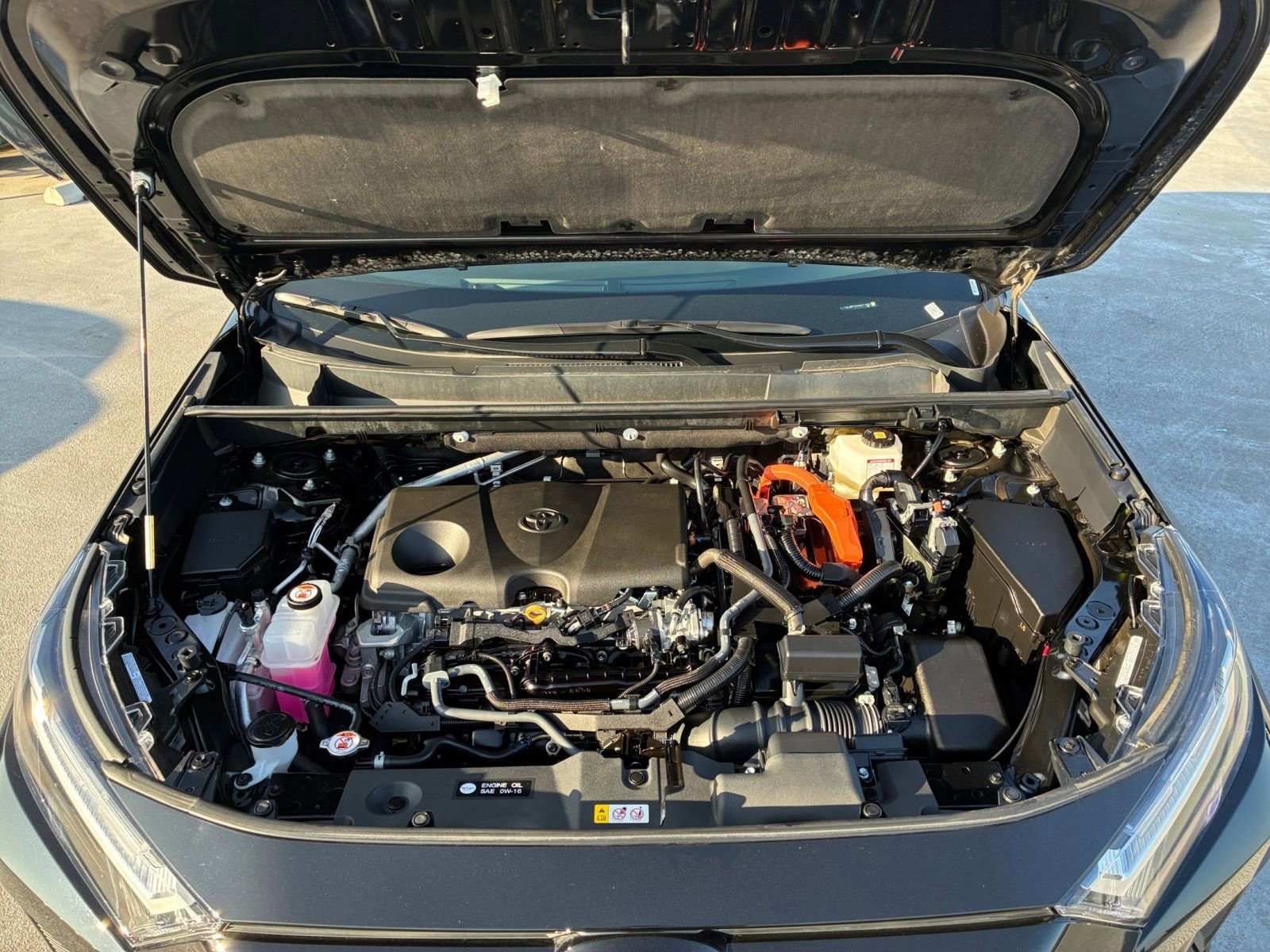 Thumbnail: 2025 Toyota RAV4 - 31