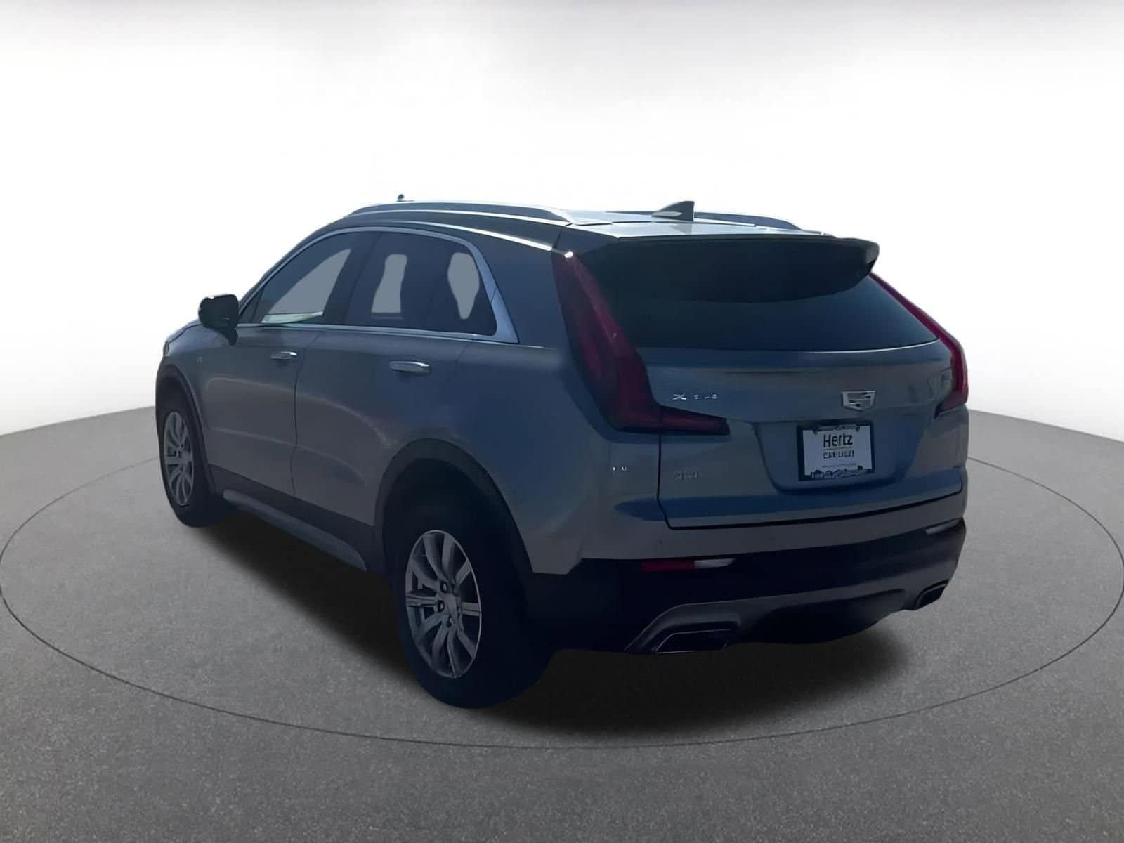 Thumbnail: 2023 Cadillac XT4 - 10