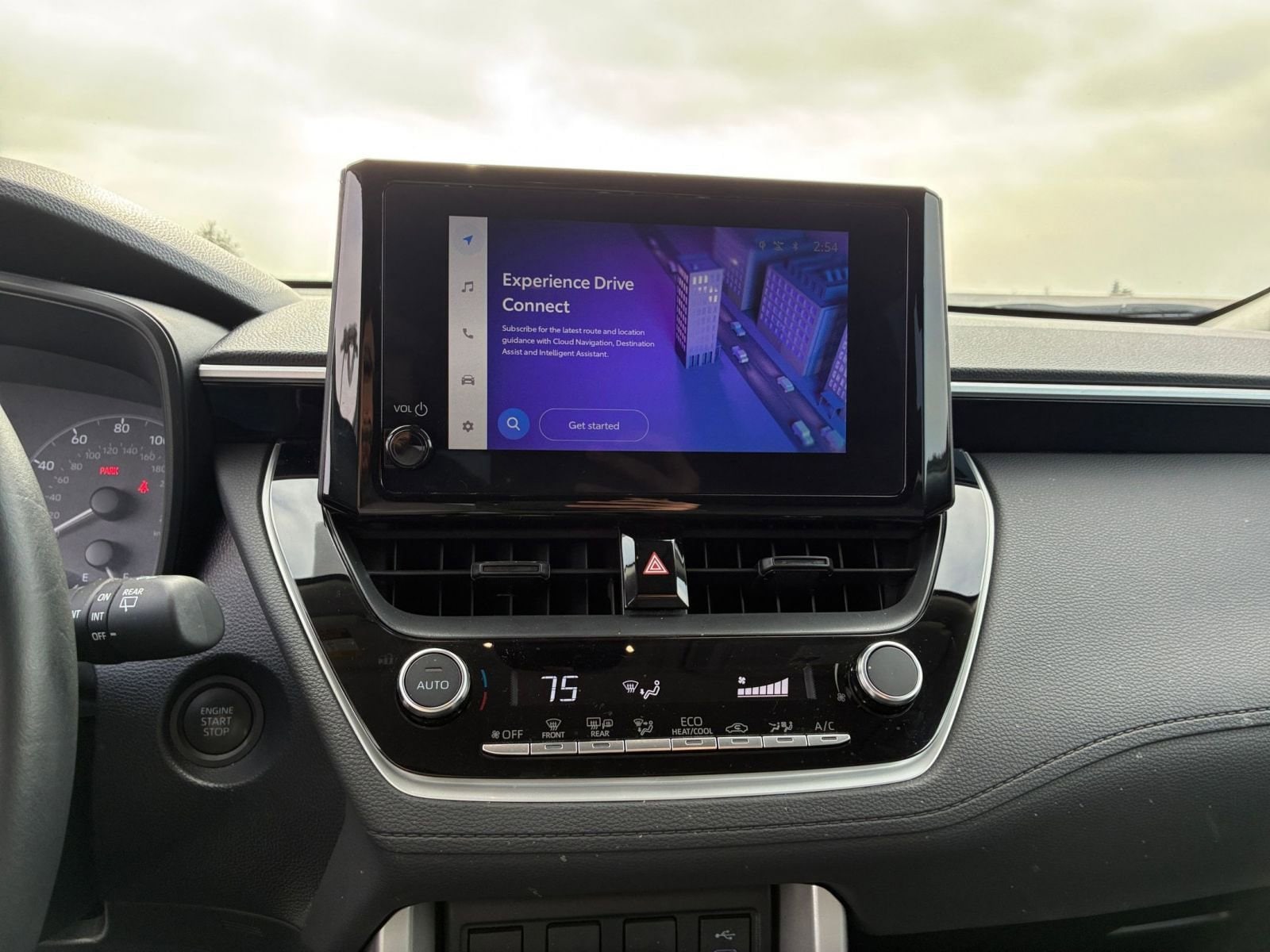 Thumbnail: 2025 Toyota Corolla Cross - 18