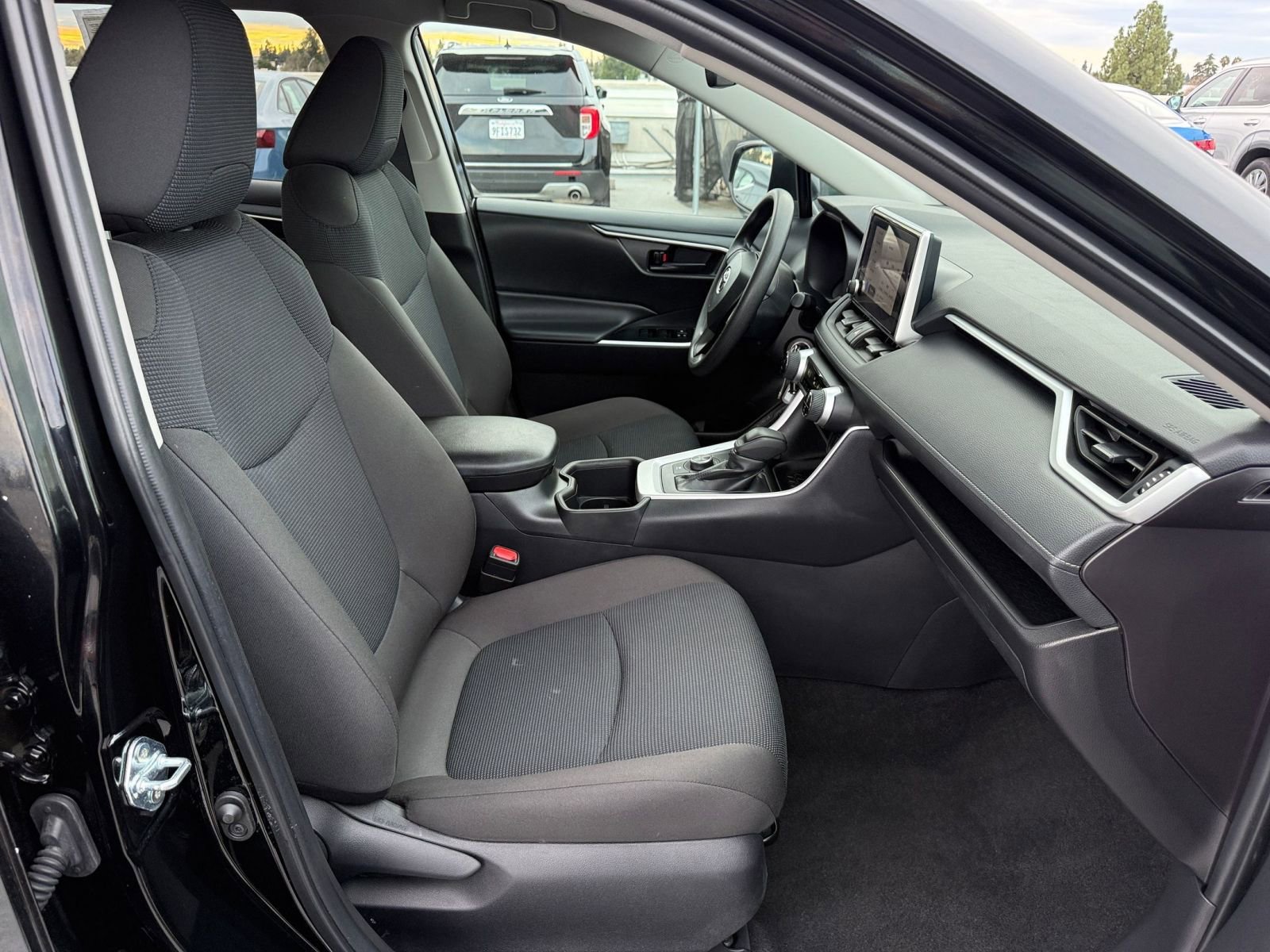 Thumbnail: 2025 Toyota RAV4 - 35