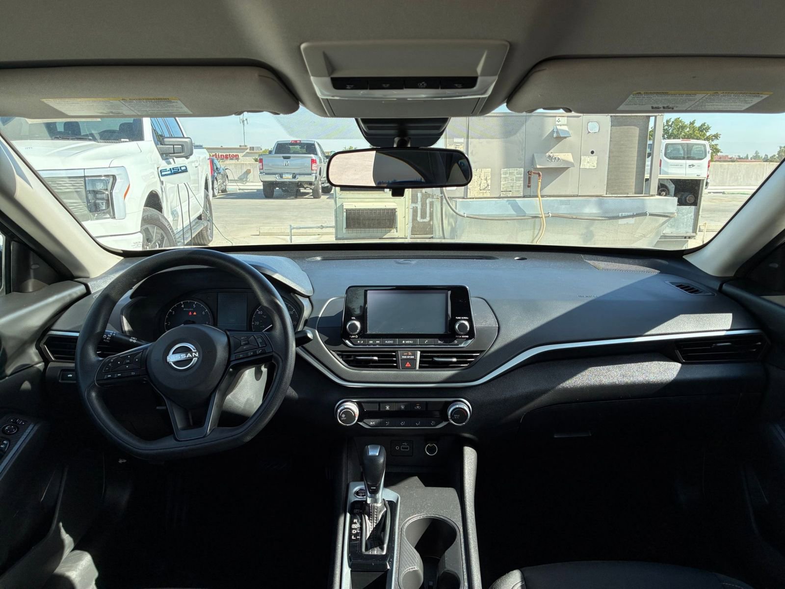 Thumbnail: 2023 Nissan Altima - 31