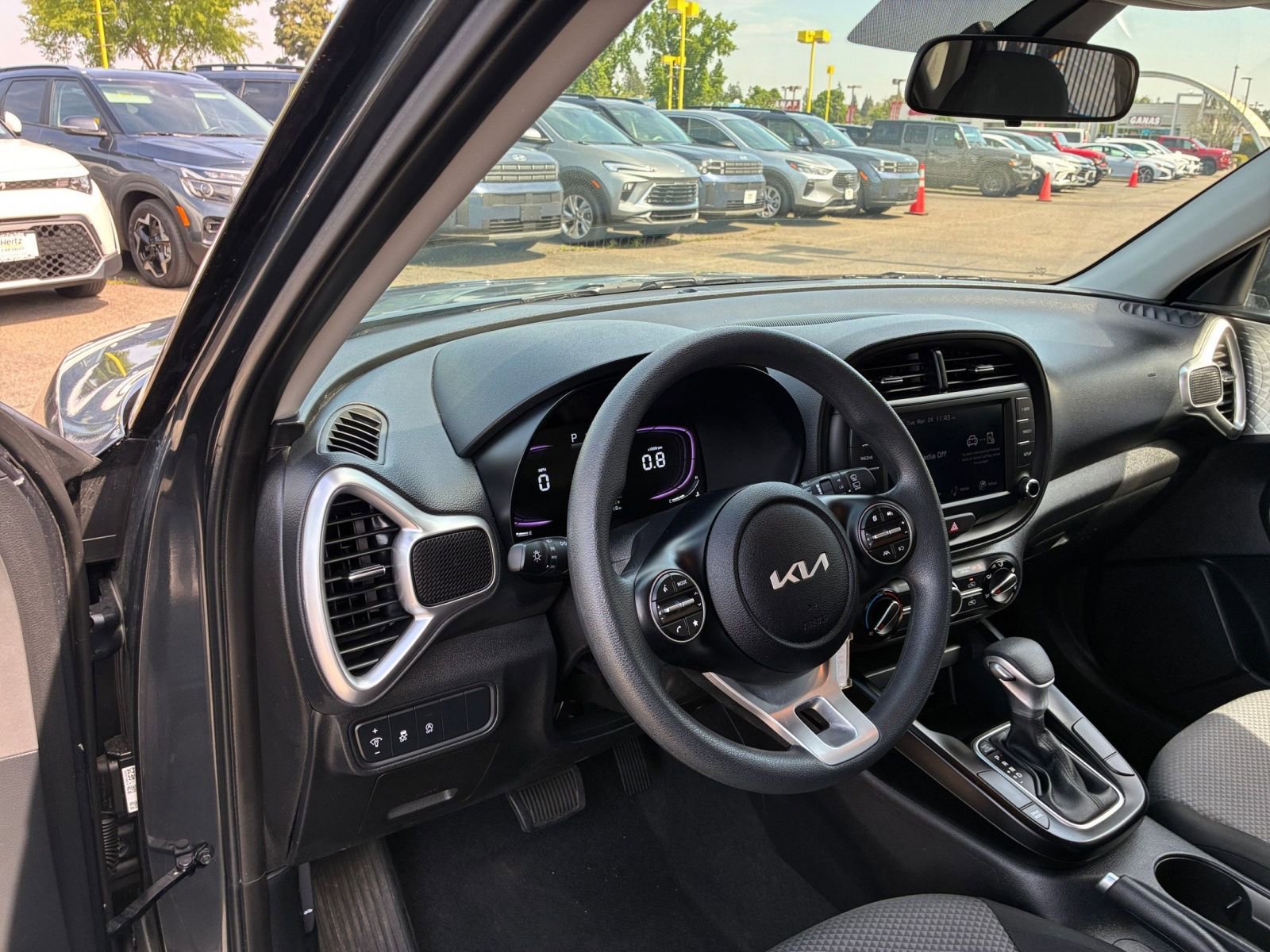 Thumbnail: 2025 Kia Soul - 32