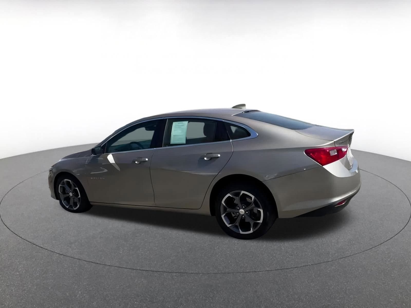 Thumbnail: 2024 Chevrolet Malibu - 10