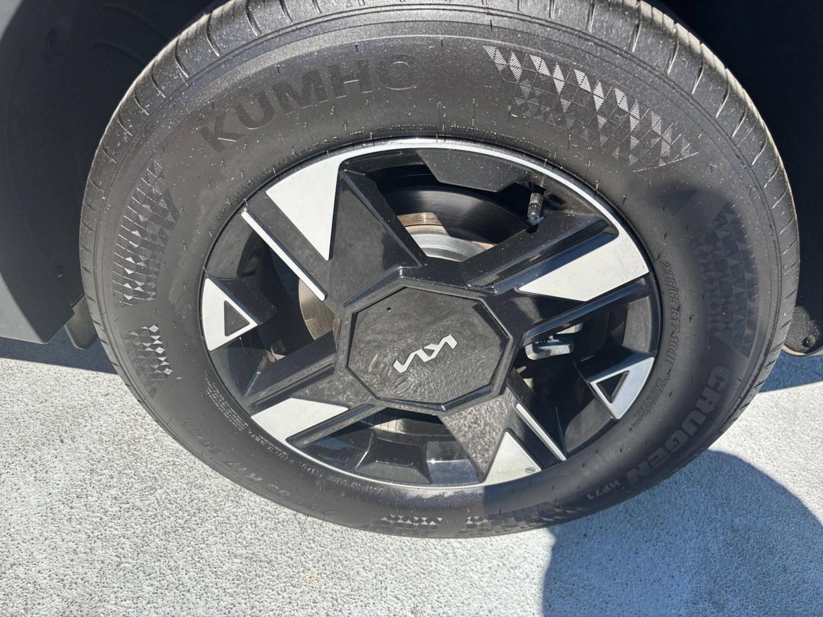 Thumbnail: 2026 Kia Sportage - 30