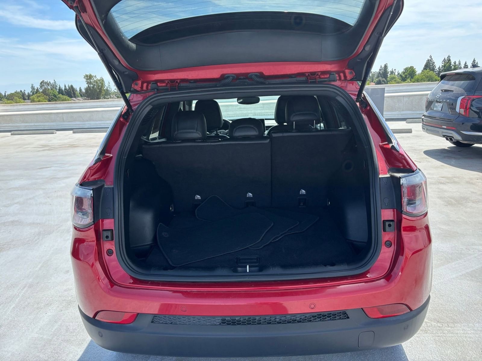Thumbnail: 2025 Jeep Compass - 32