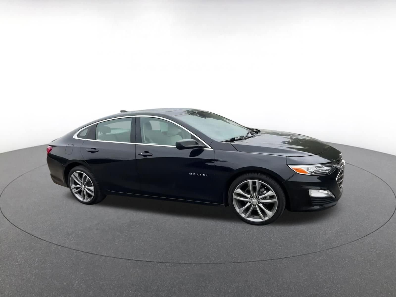 Thumbnail: 2024 Chevrolet Malibu - 2