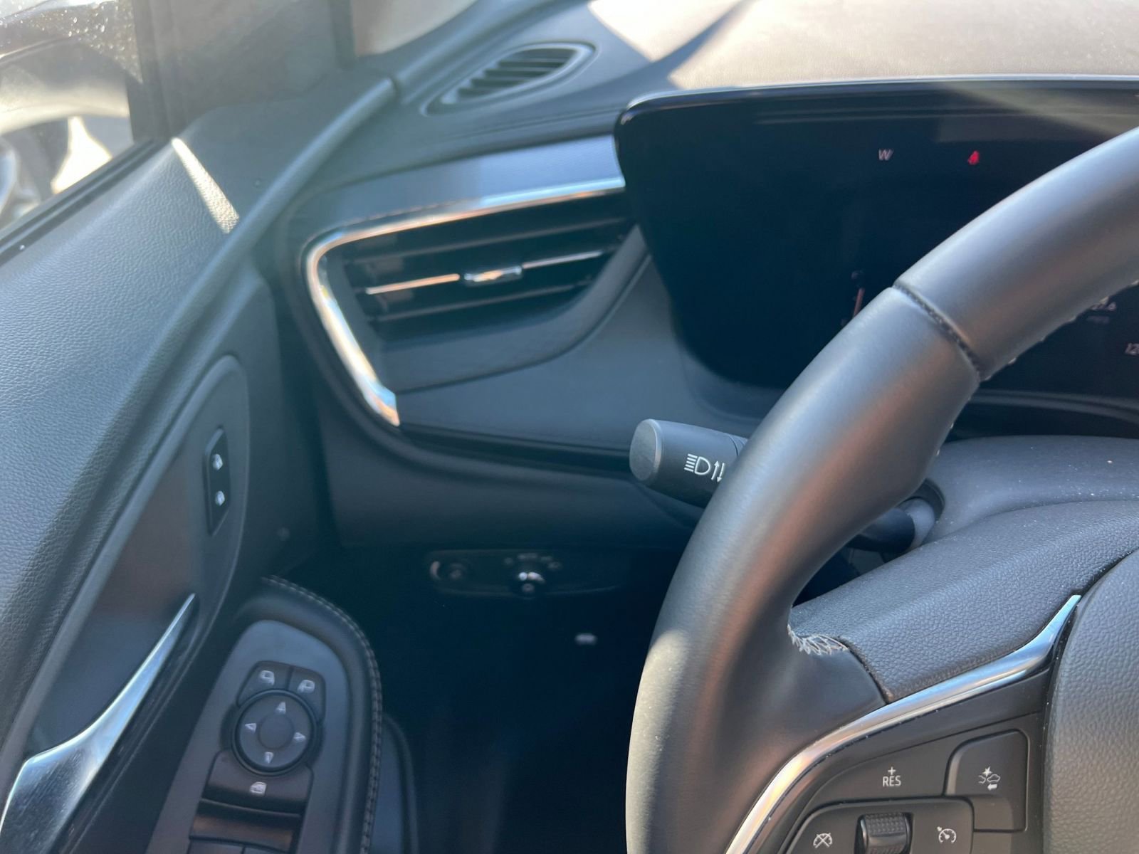 Thumbnail: 2025 Buick Encore GX - 32