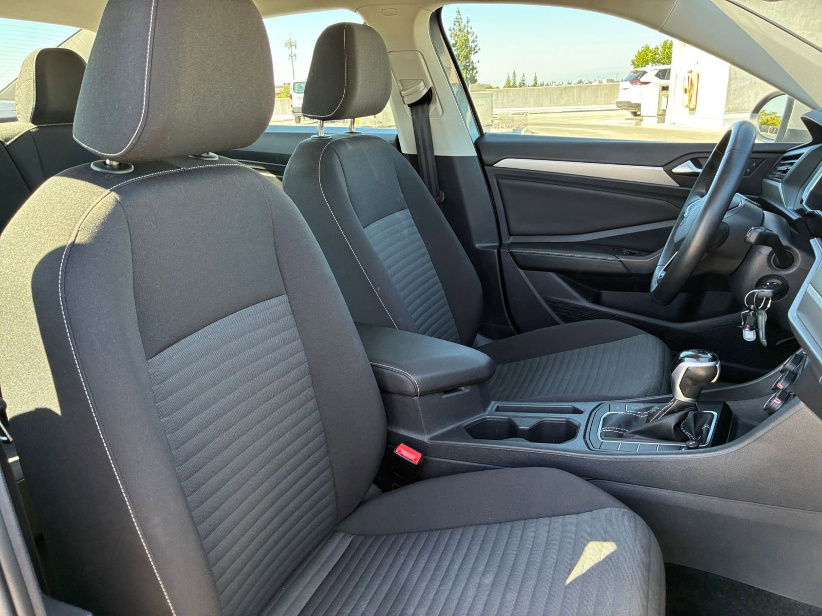 Thumbnail: 2024 Volkswagen Jetta - 35