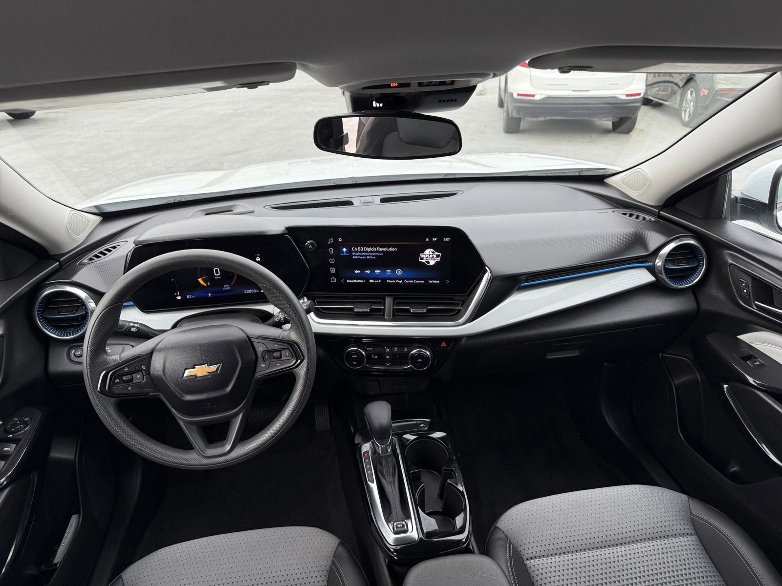 Thumbnail: 2025 Chevrolet Trax - 31