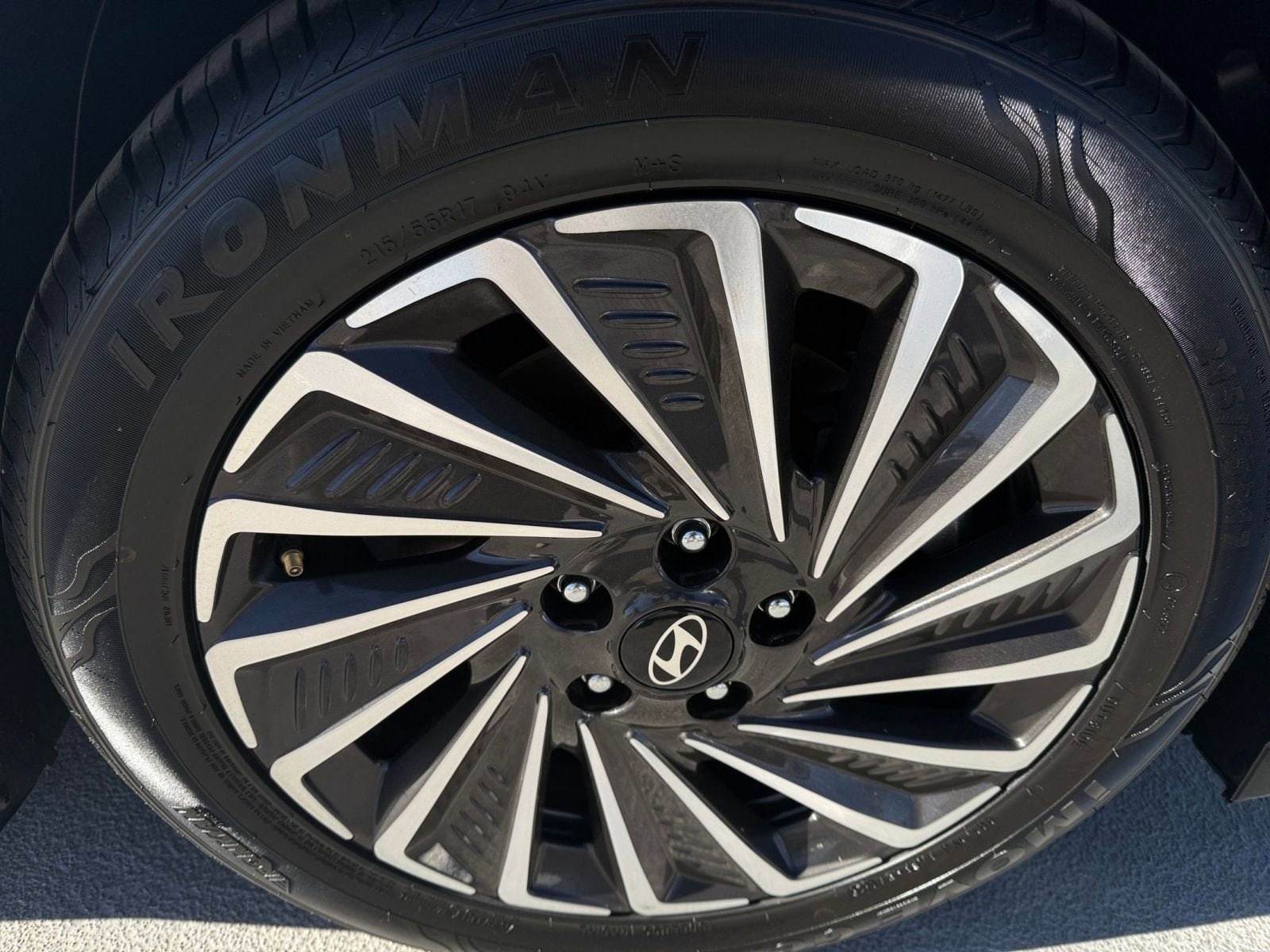 Thumbnail: 2024 Hyundai Sonata - 30