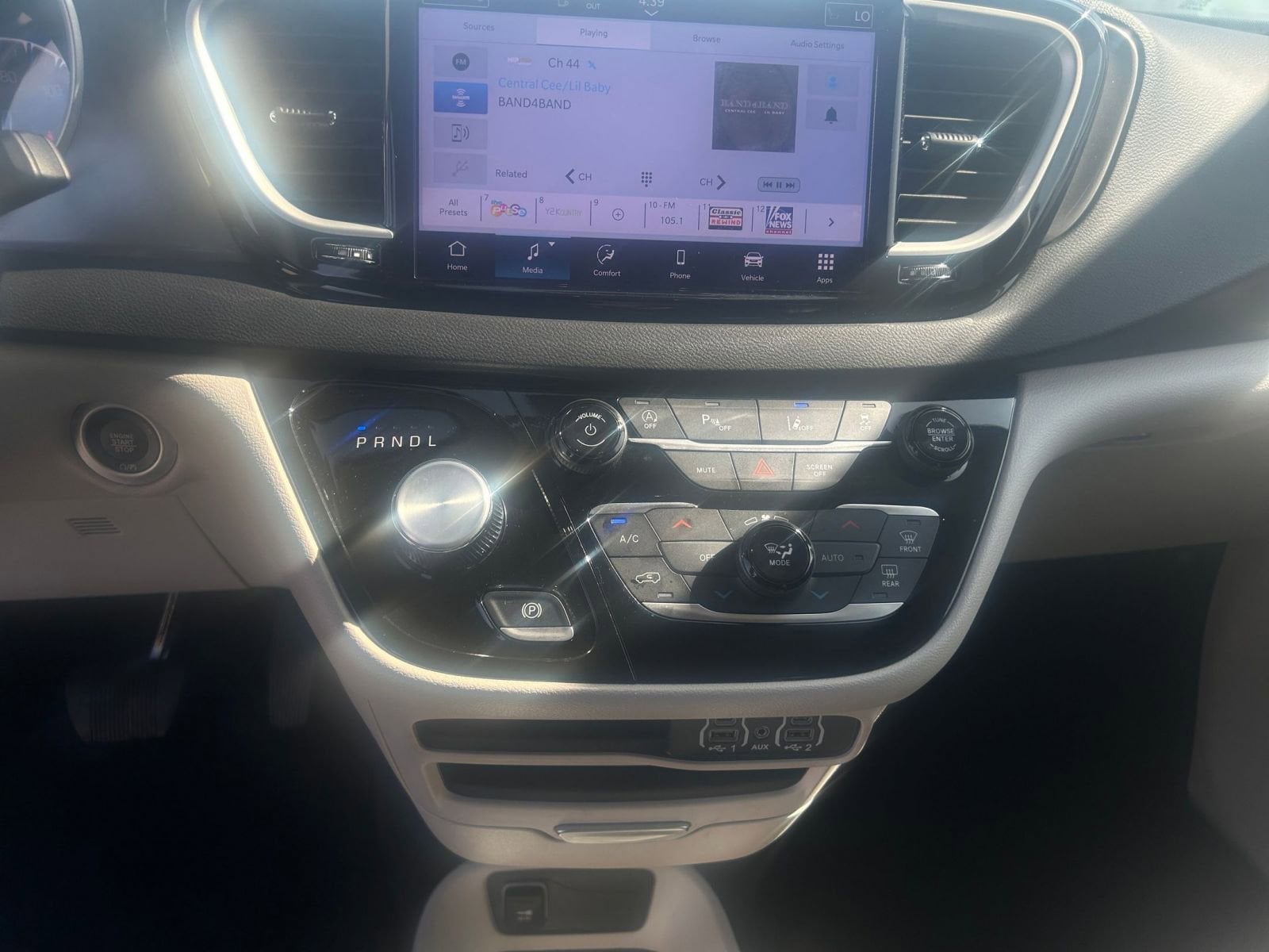 Thumbnail: 2024 Chrysler Pacifica - 18