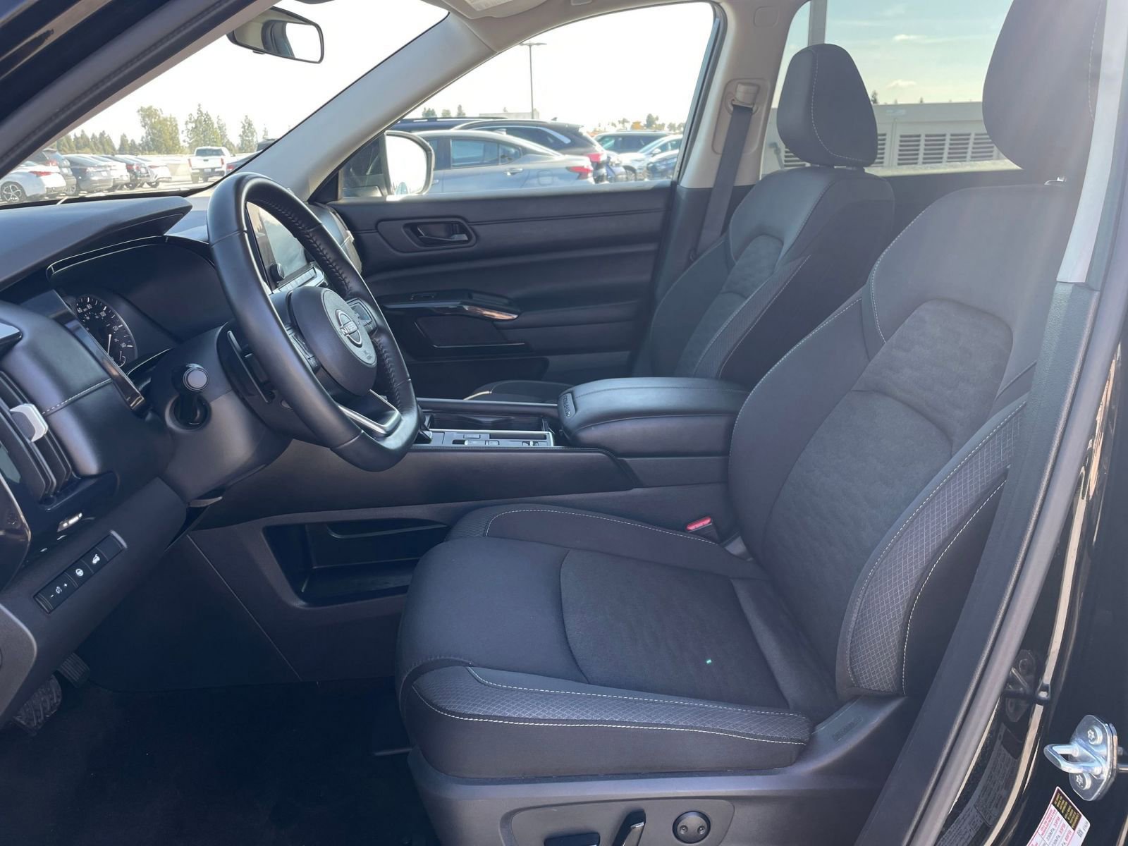 Thumbnail: 2025 Nissan Pathfinder - 29