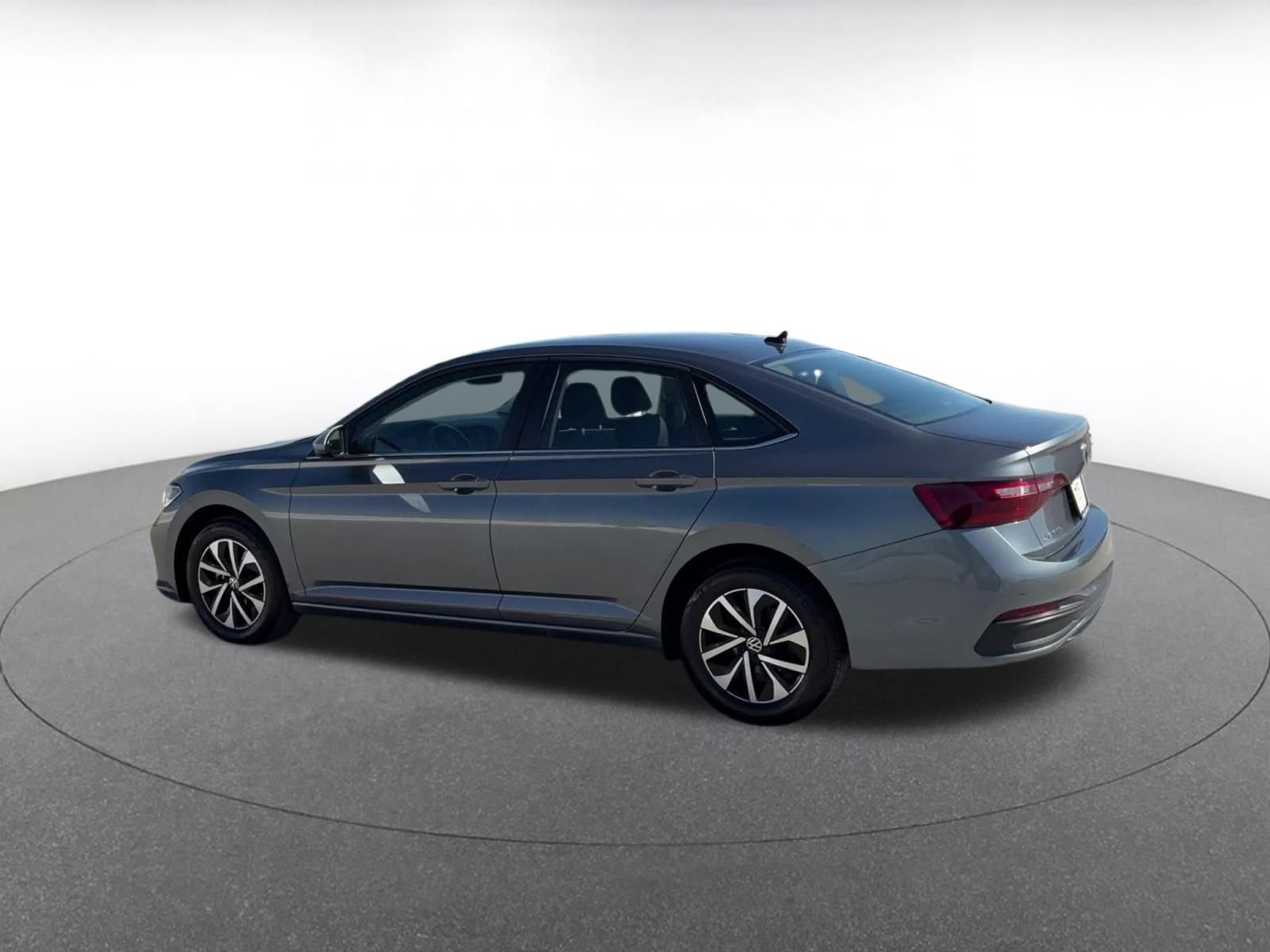 Thumbnail: 2024 Volkswagen Jetta - 10