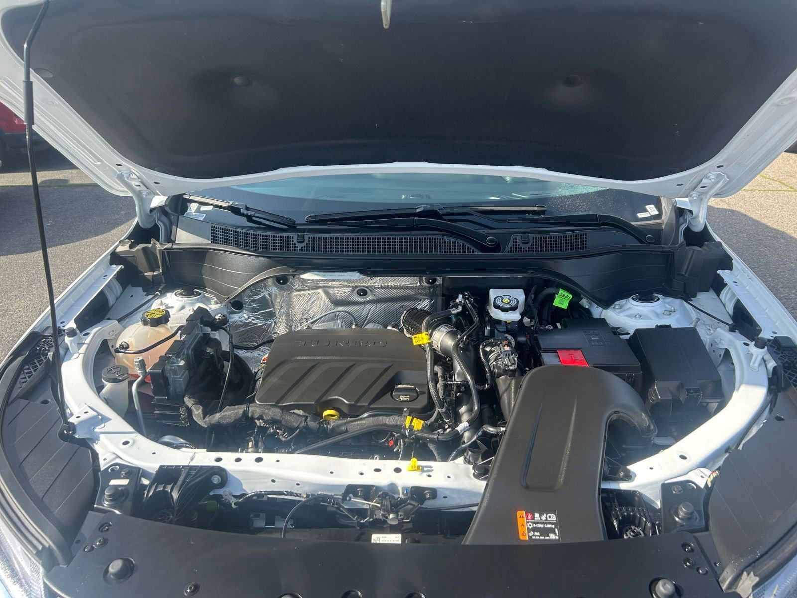 Thumbnail: 2025 Chevrolet Trax - 31