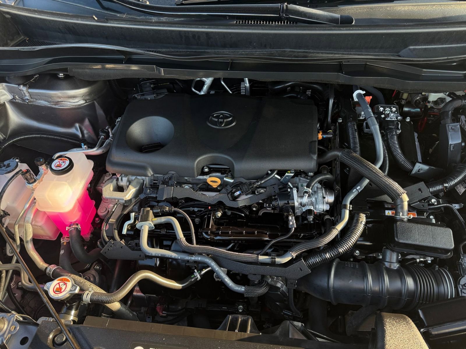 Thumbnail: 2024 Toyota Sienna - 32