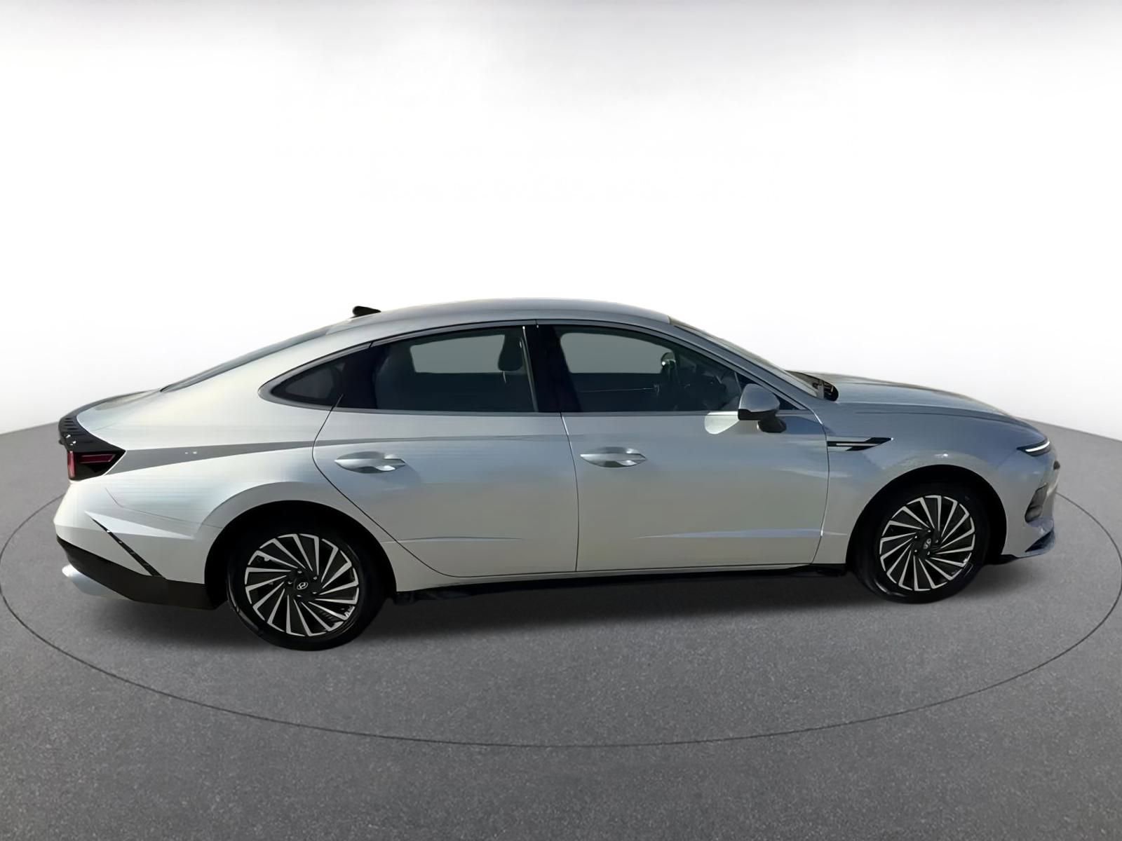 Thumbnail: 2024 Hyundai Sonata - 15