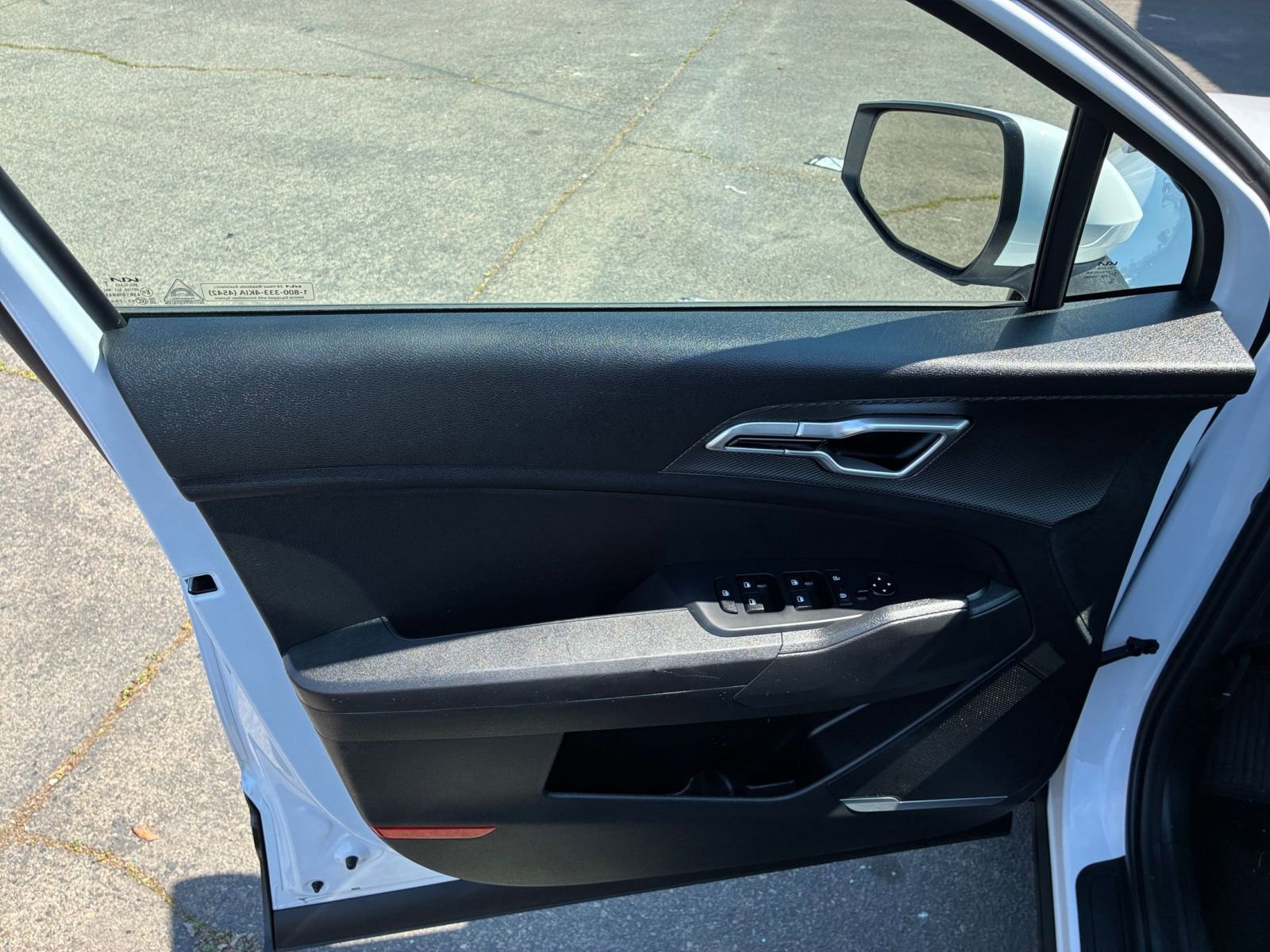 Thumbnail: 2025 Kia Sportage - 18