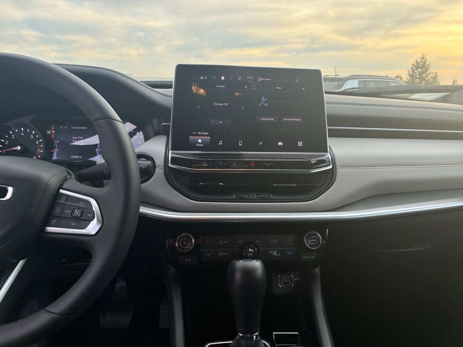 Thumbnail: 2025 Jeep Compass - 17