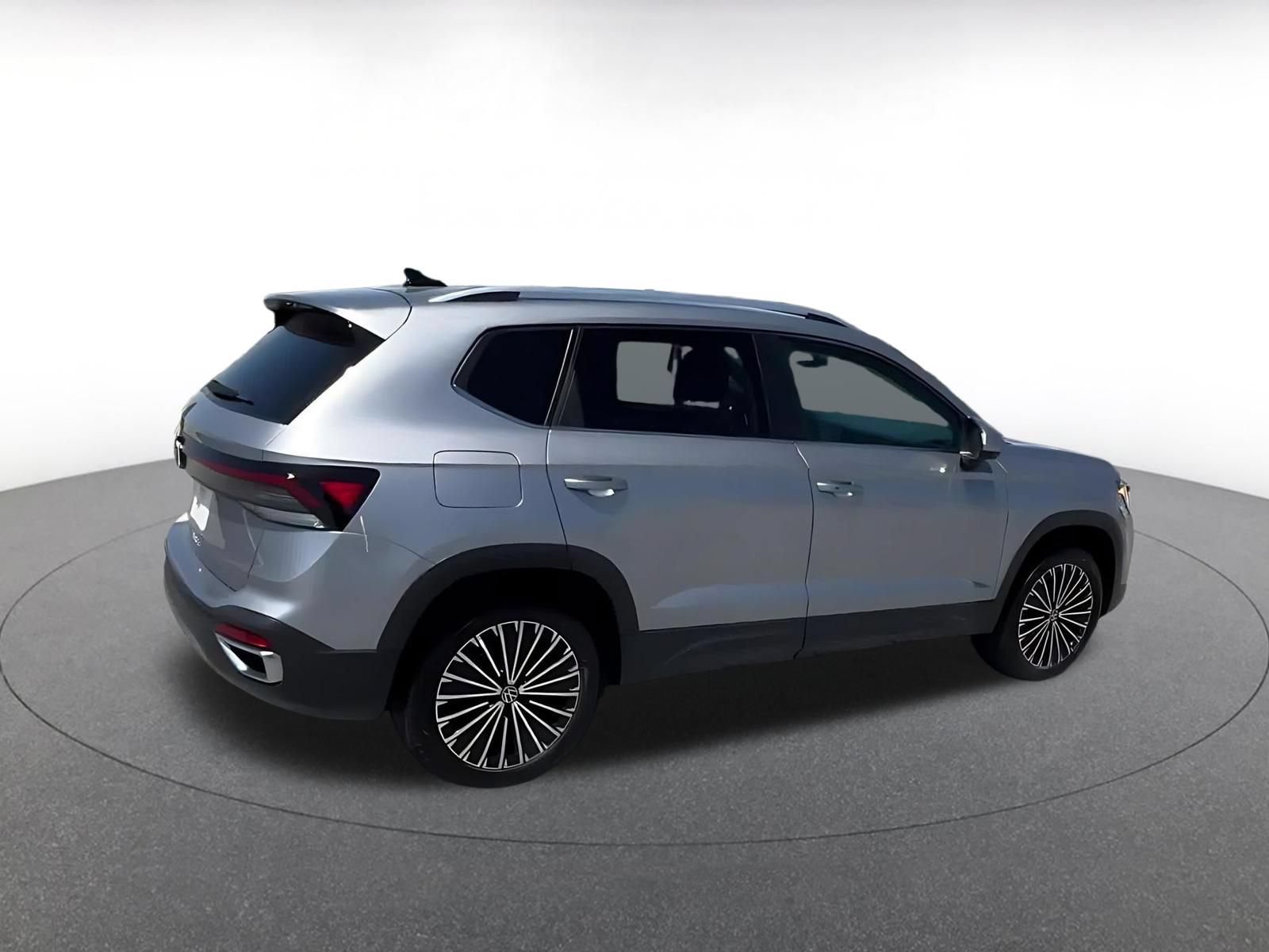 Thumbnail: 2026 Volkswagen Taos - 14